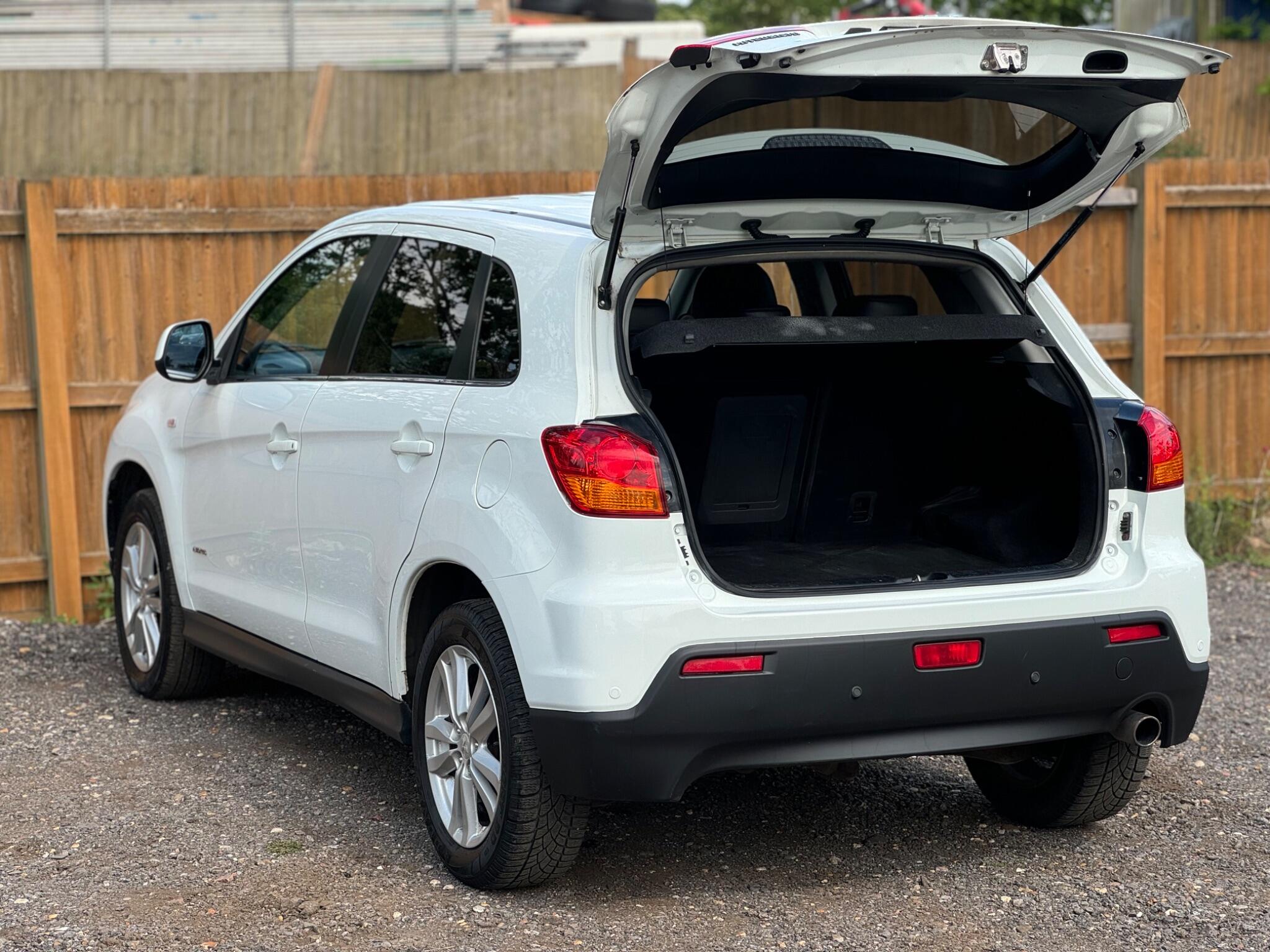 Mitsubishi Asx view 4