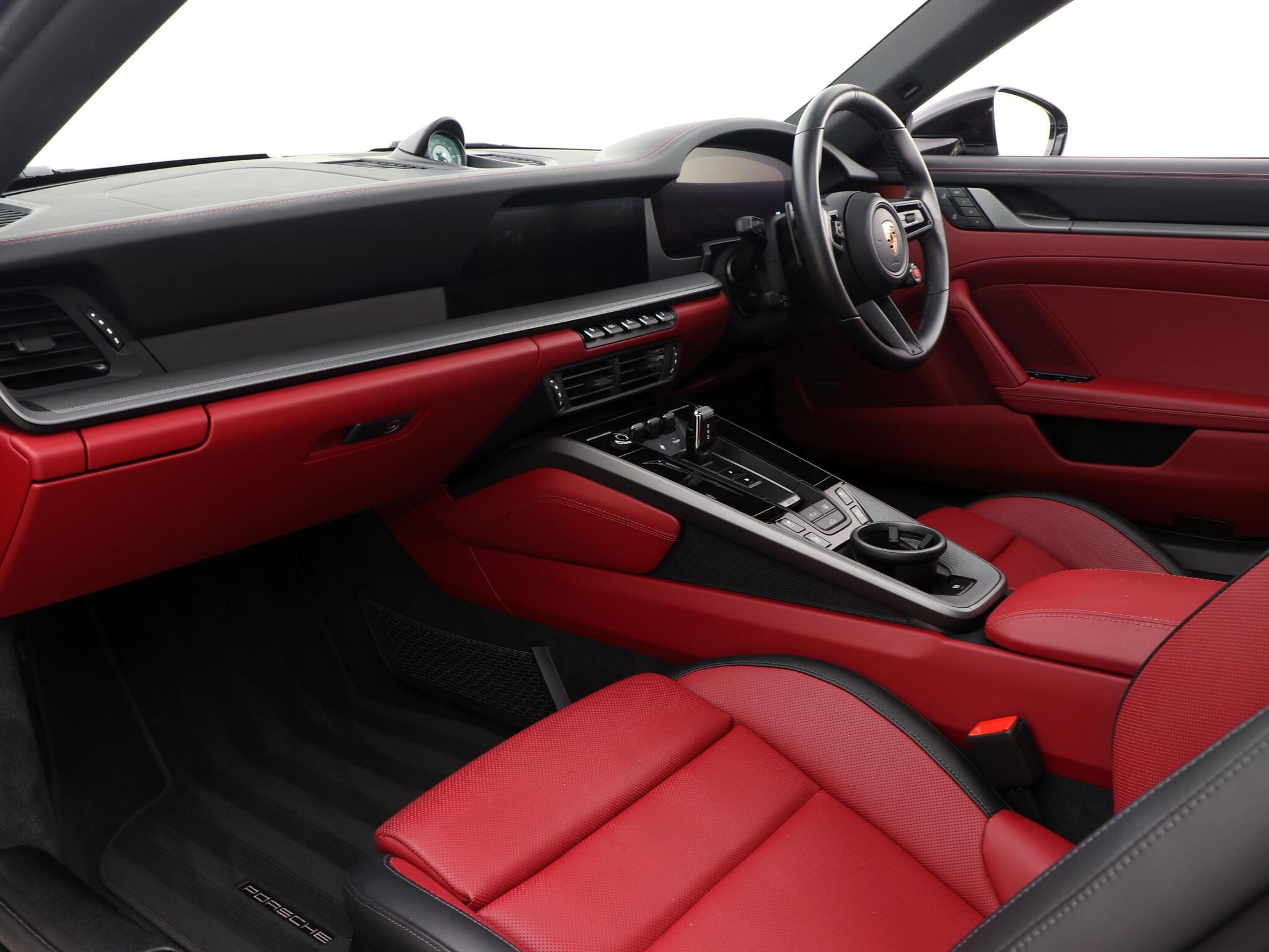 Porsche 911 view 45