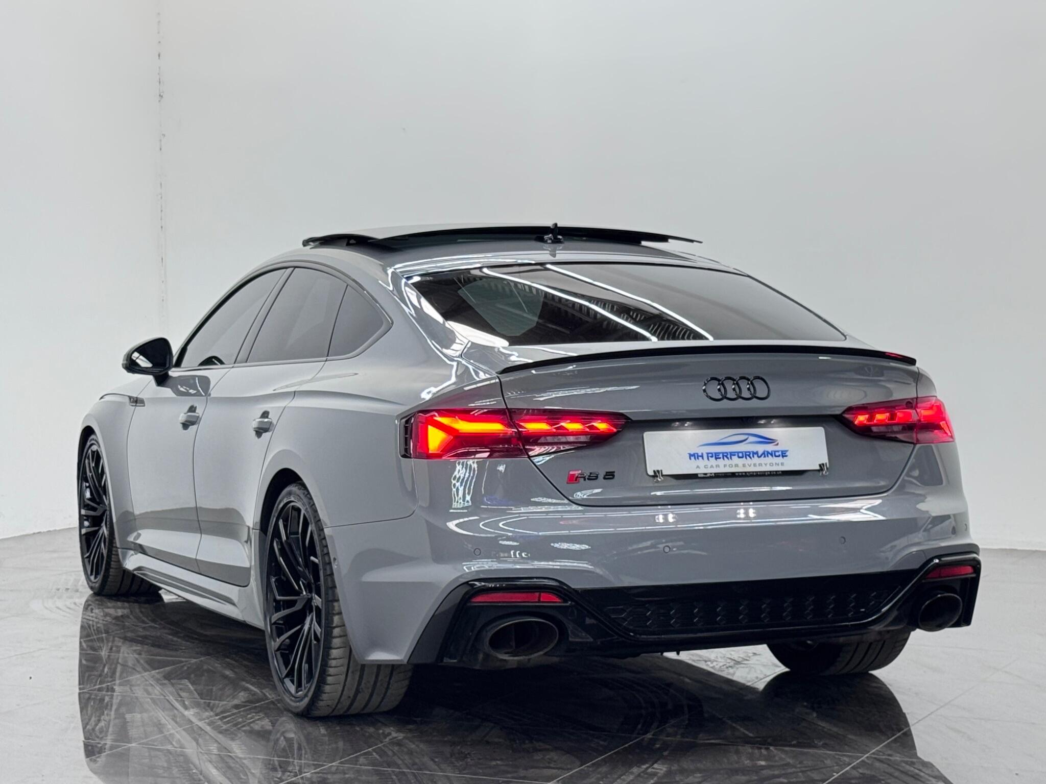 Audi RS5 view 64