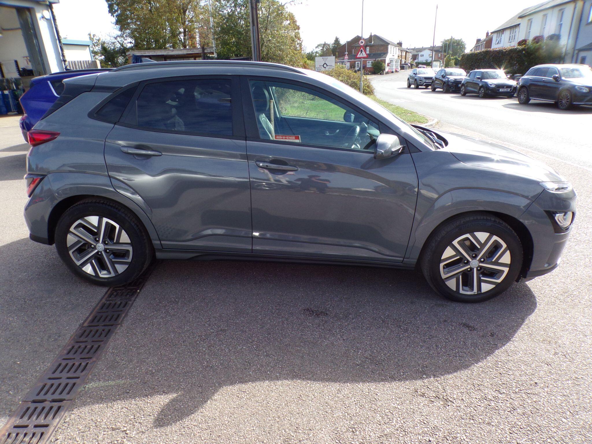 Hyundai Kona view 10