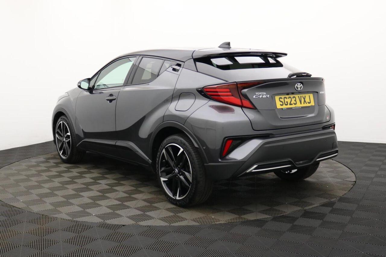 Toyota C-HR view 7