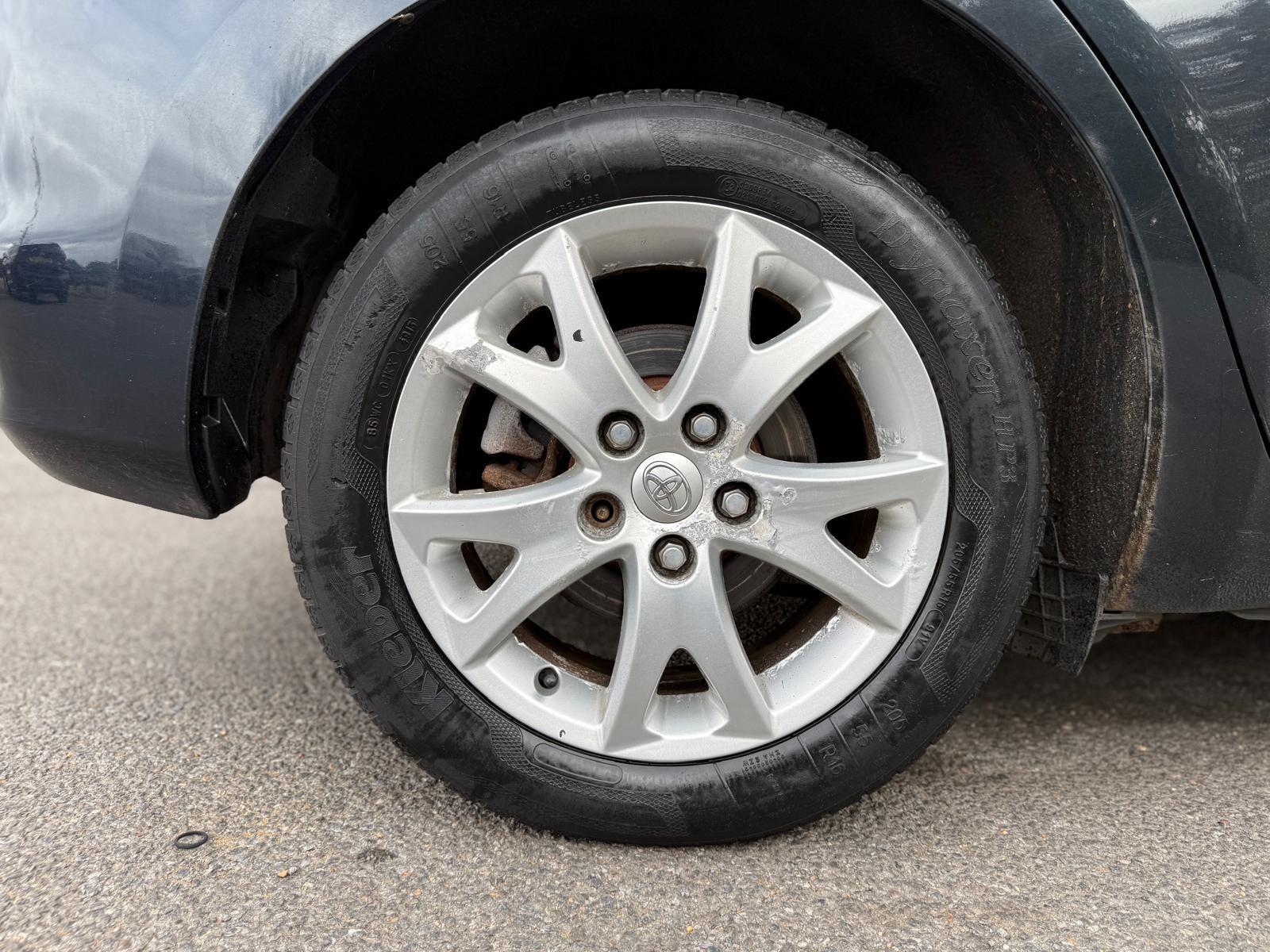 Toyota Auris view 51