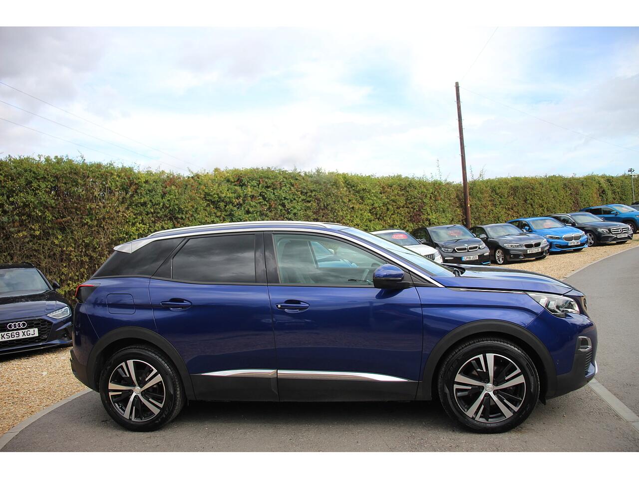 Peugeot 3008 view 7
