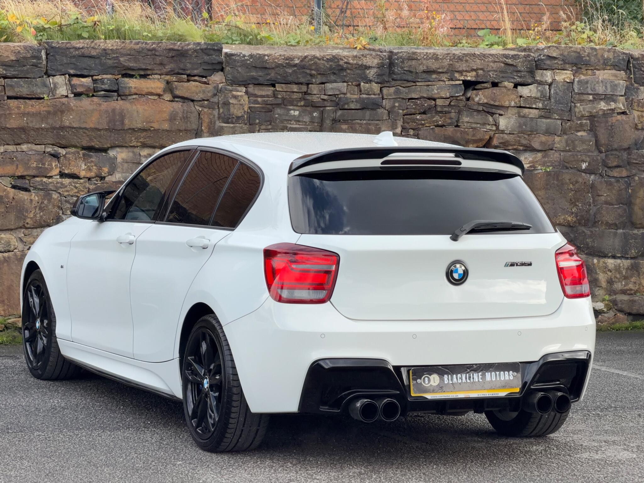 BMW 1 Series view 5