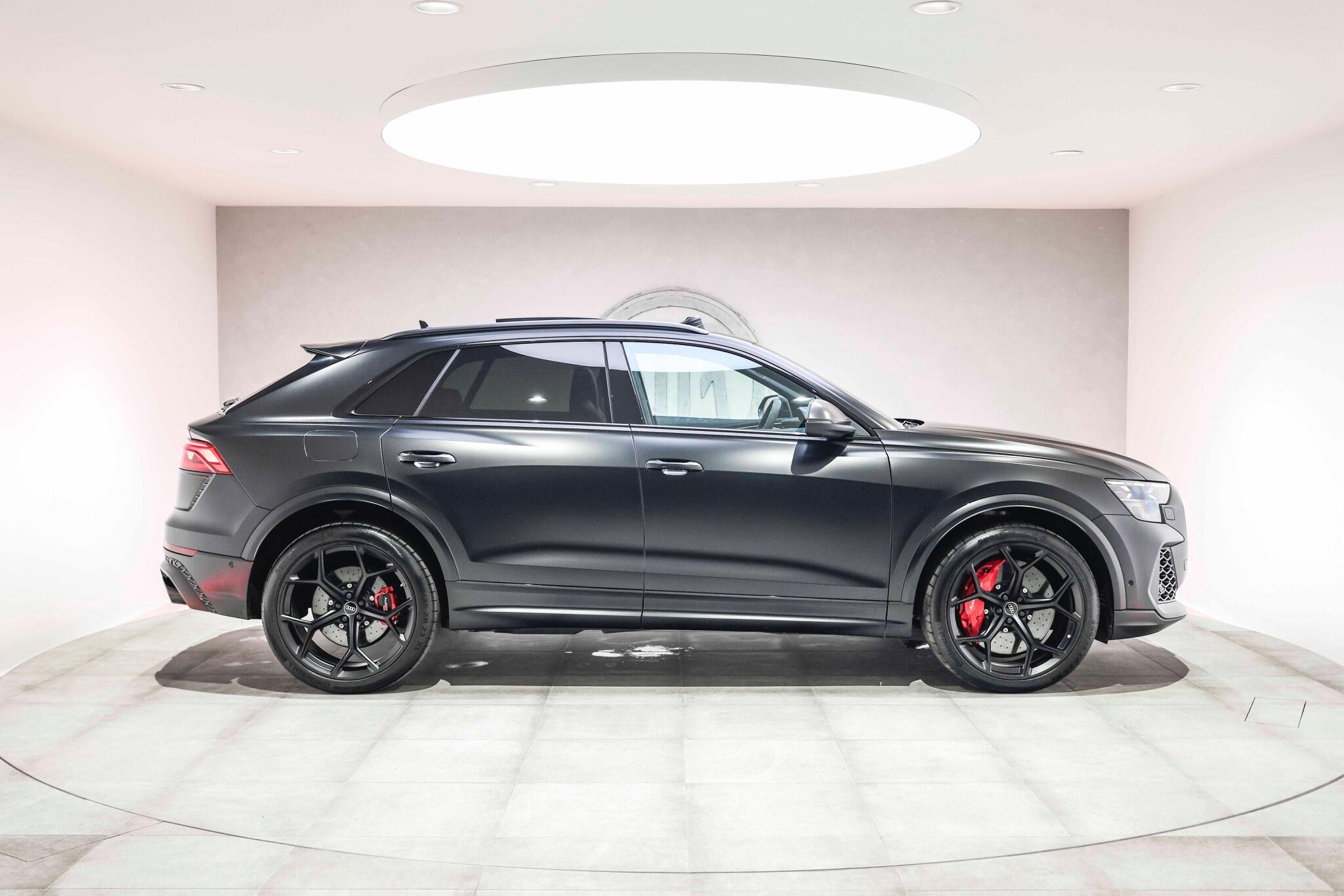 Audi RSQ8 view 23