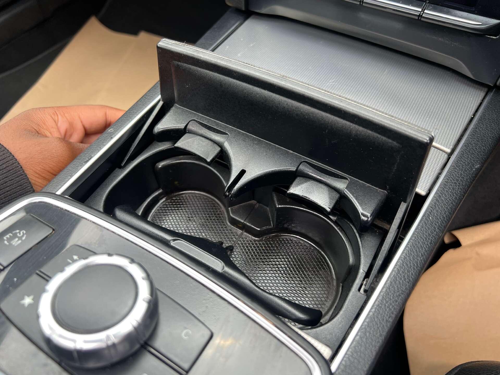 Mercedes-Benz E-Class view 48