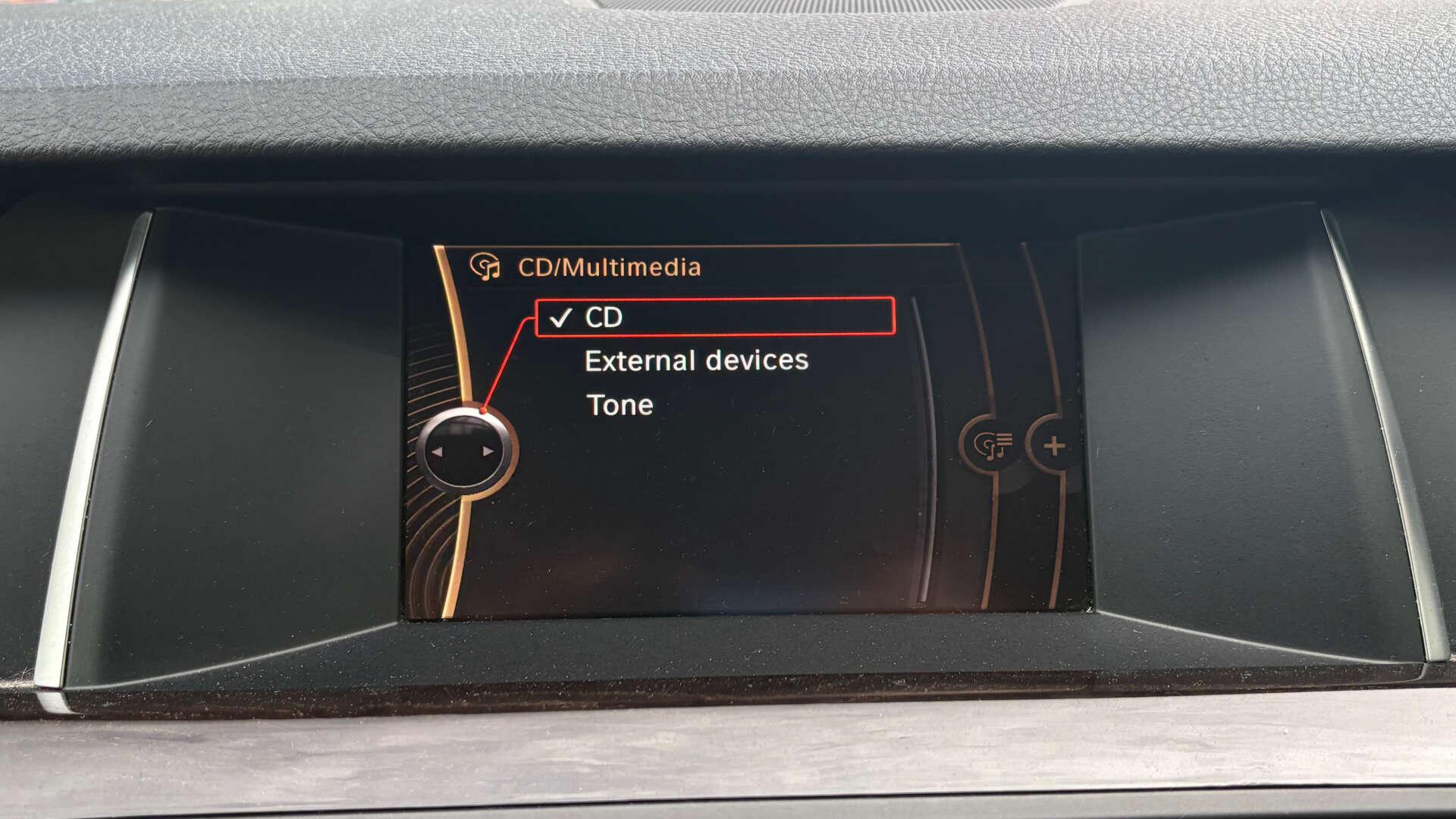BMW 5 Series view 27
