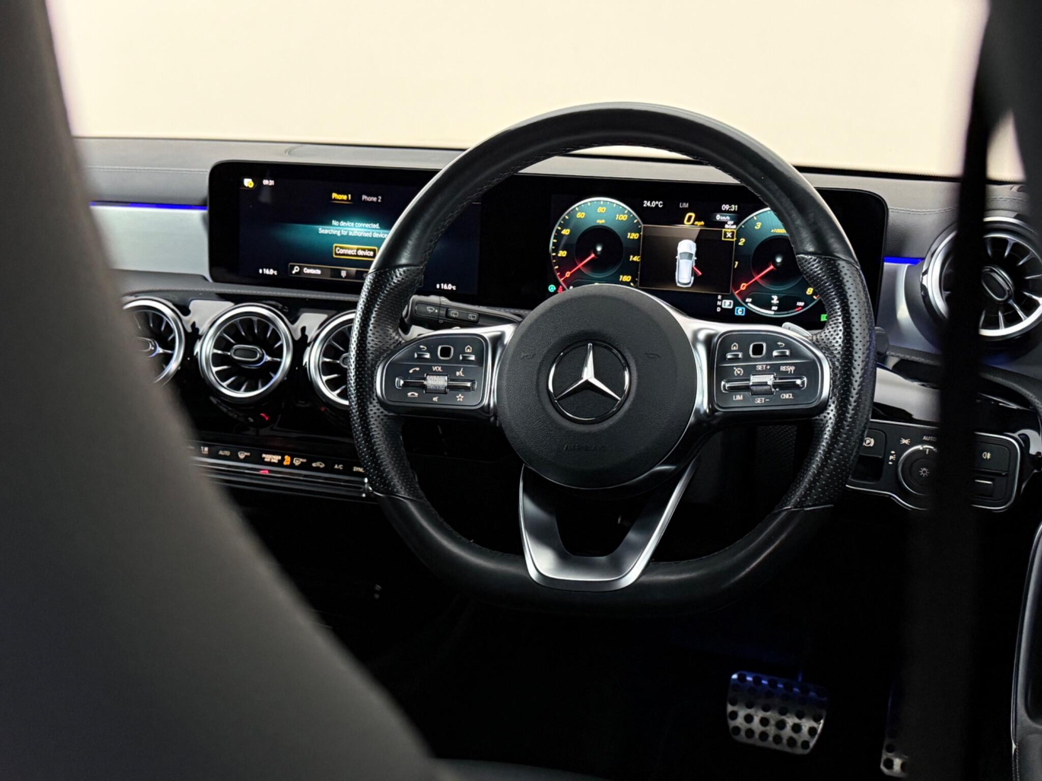 Mercedes-Benz CLA view 12