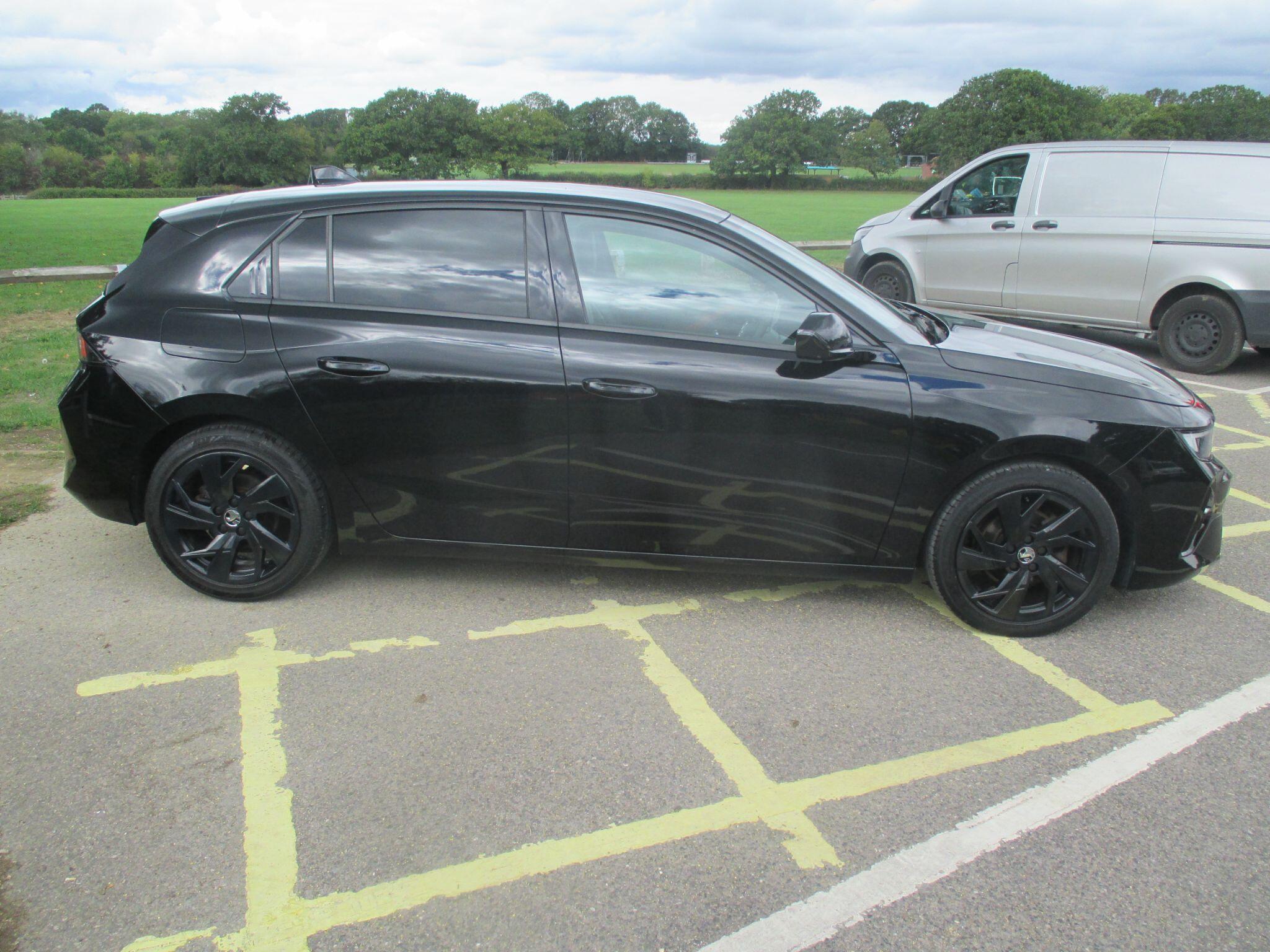 Vauxhall Astra view 9