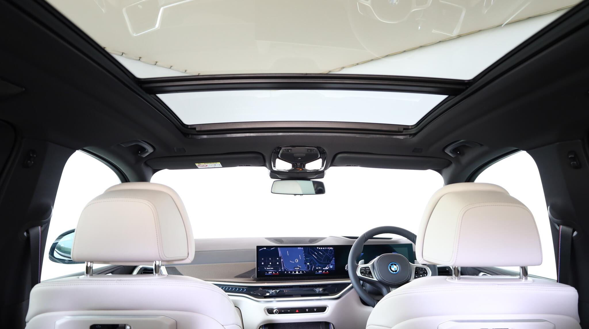 BMW X5 view 19