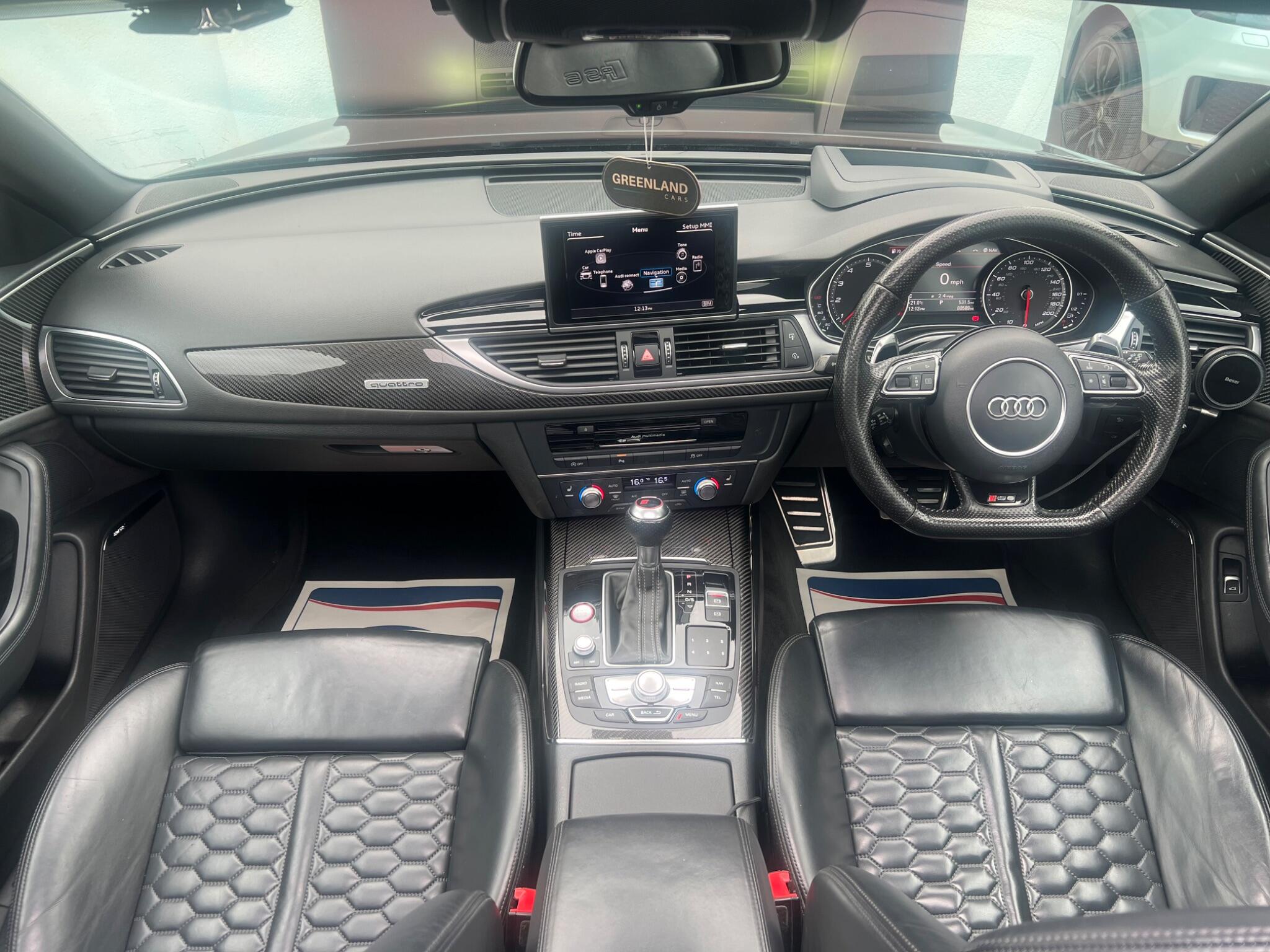 Audi RS6 view 11
