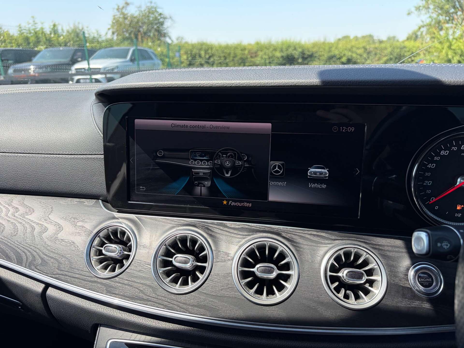 Mercedes-Benz E Class view 50