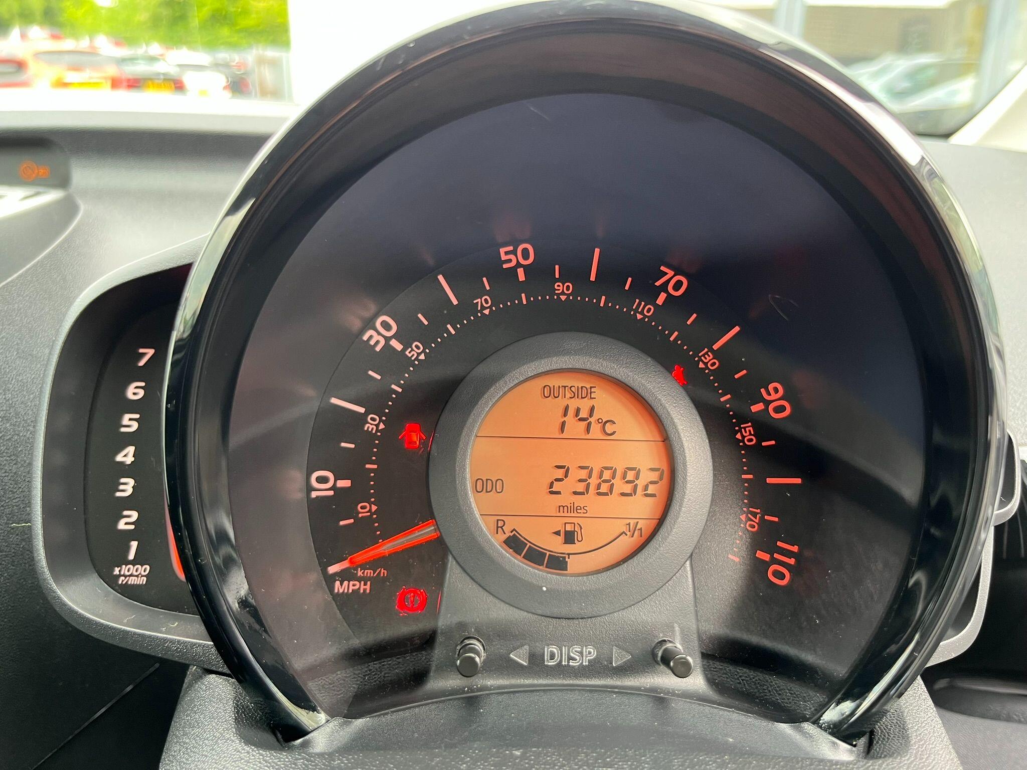 Toyota Aygo view 15
