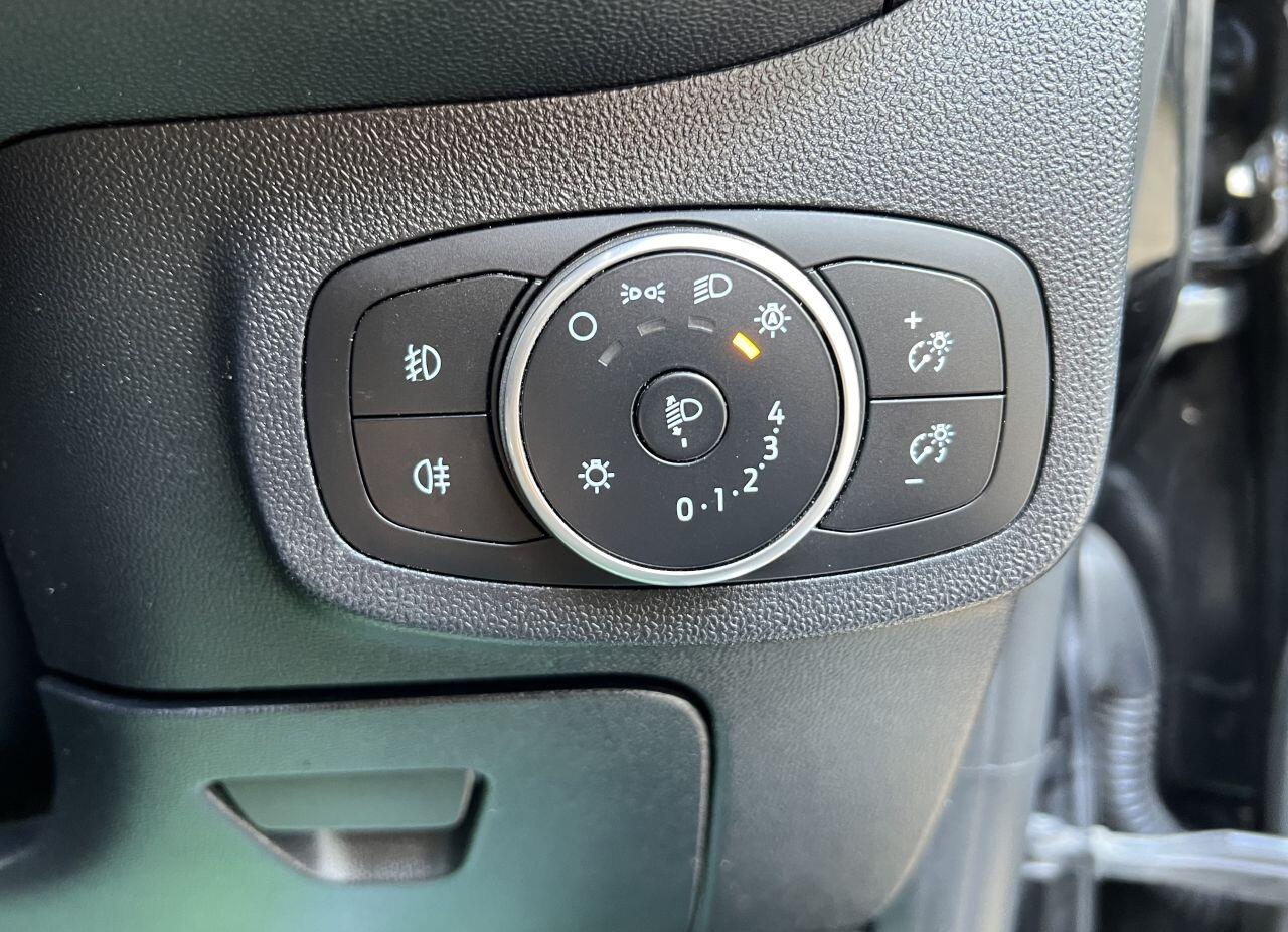 Ford Fiesta view 53