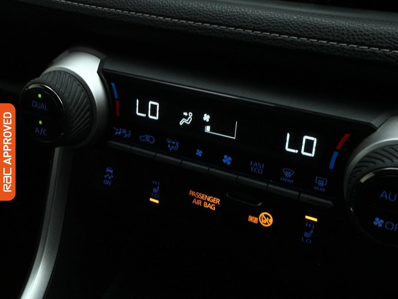 Toyota Rav4 view 16