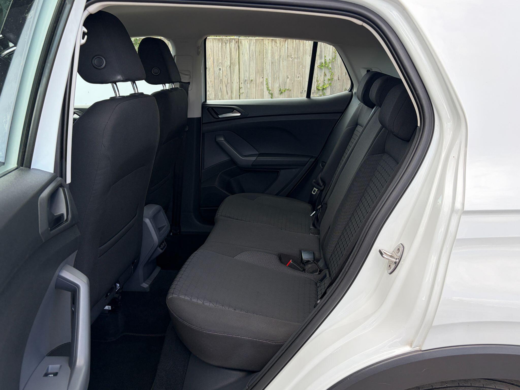 Volkswagen T-Cross view 14