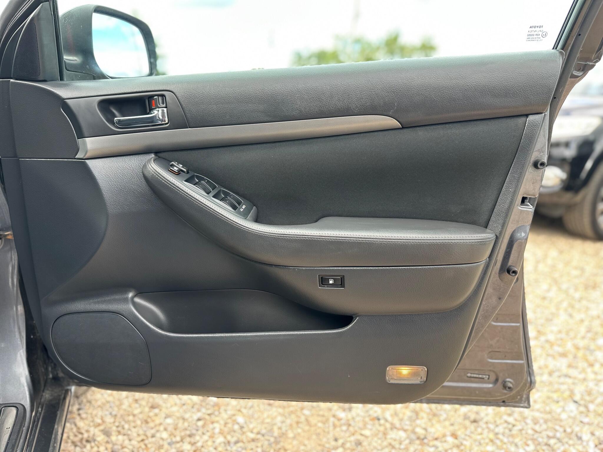 Toyota Avensis view 56
