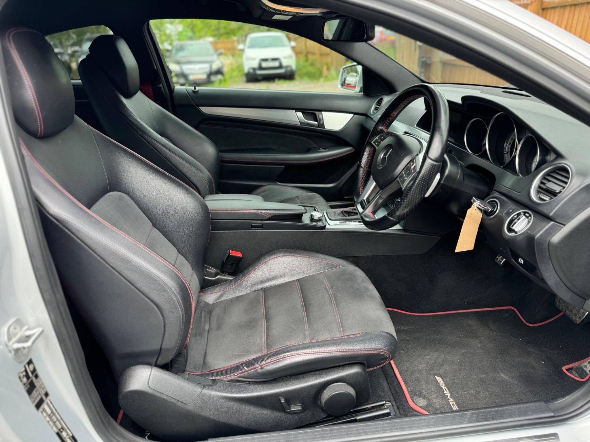Mercedes-Benz C-Class view 20