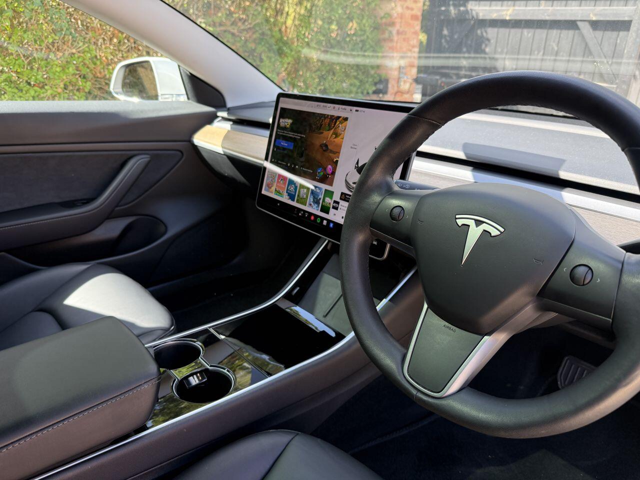 Tesla Model 3 view 19
