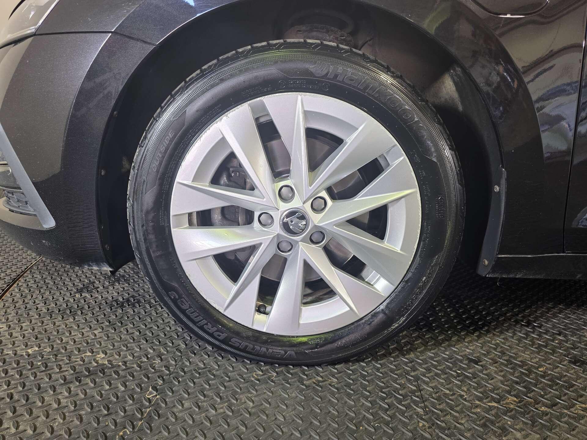 Skoda Octavia view 52