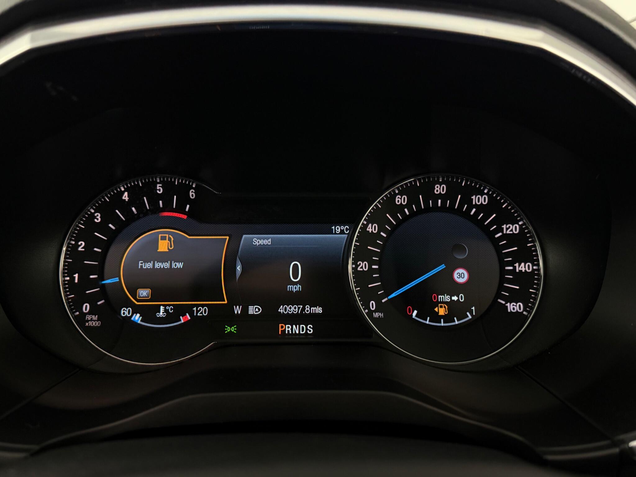 Ford Edge view 15