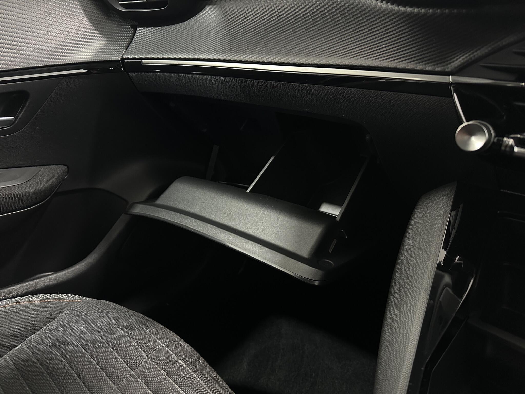 Peugeot 208 view 25