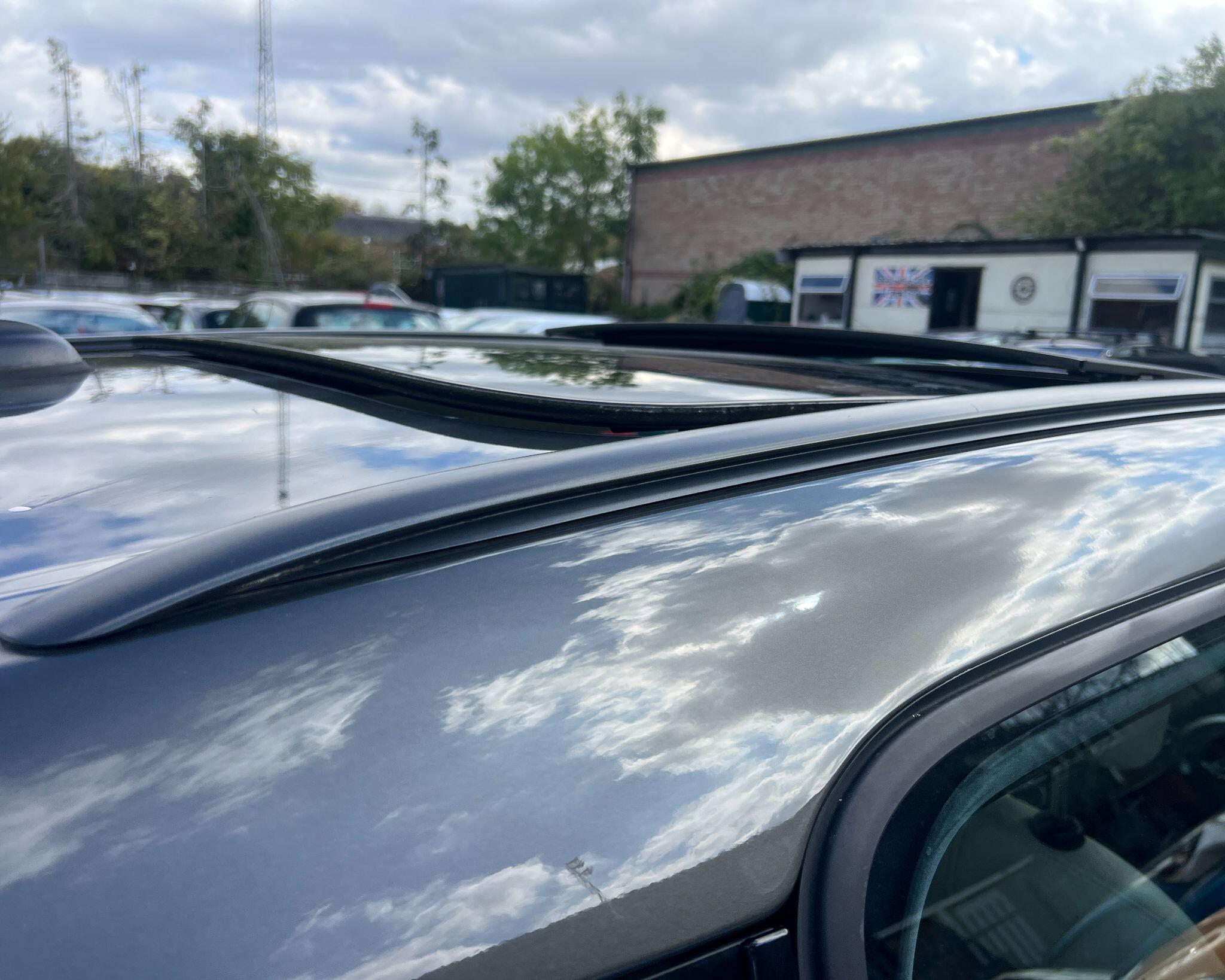 Mini Countryman view 33