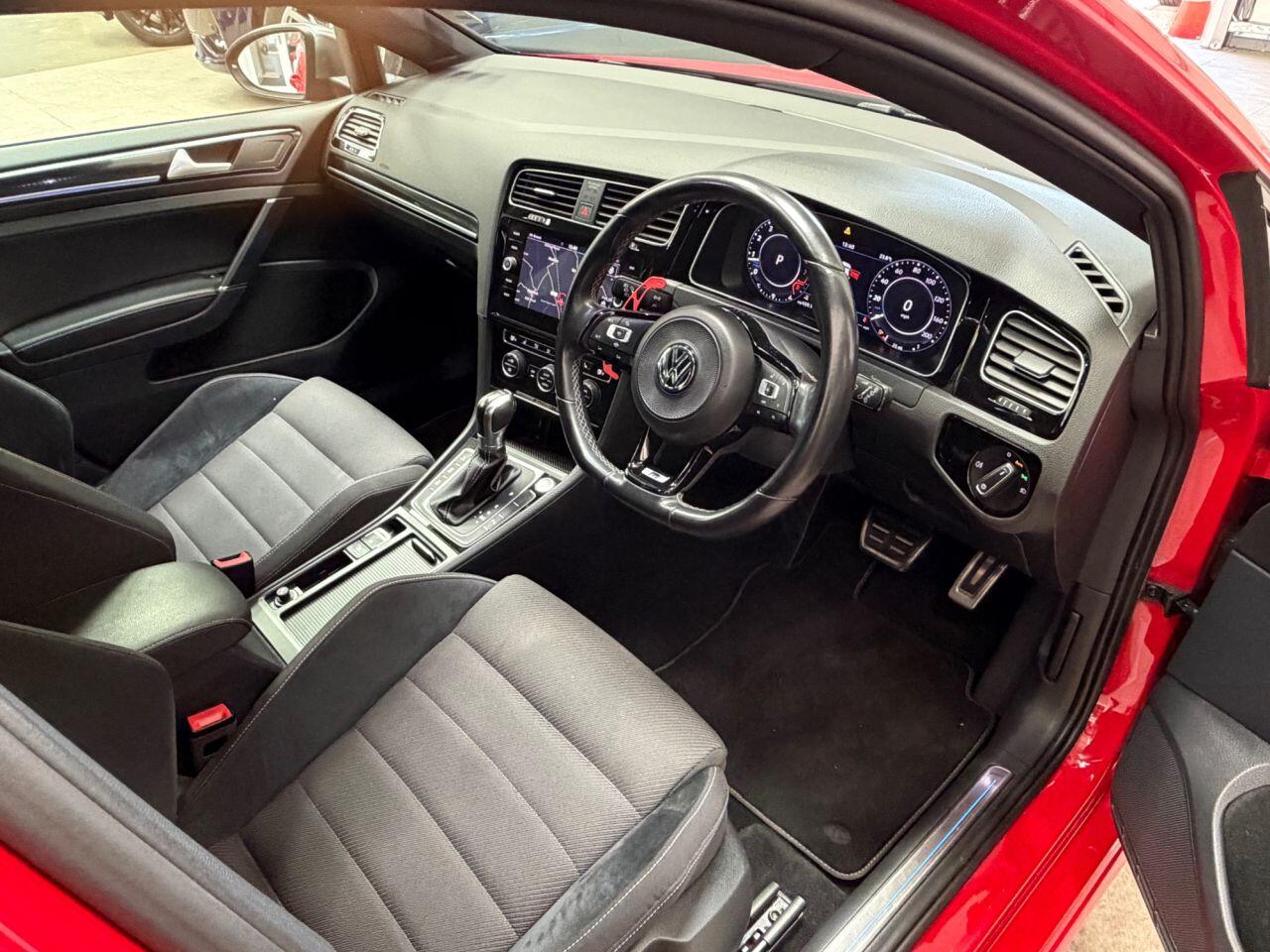Volkswagen Golf view 22