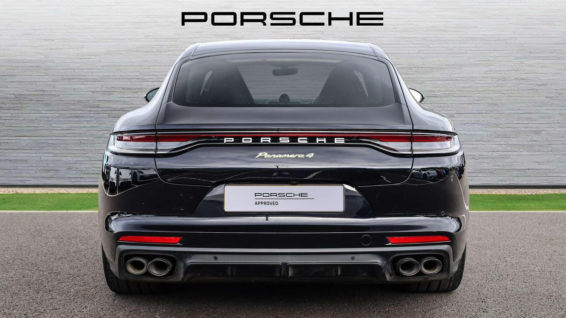 Porsche Panamera view 10