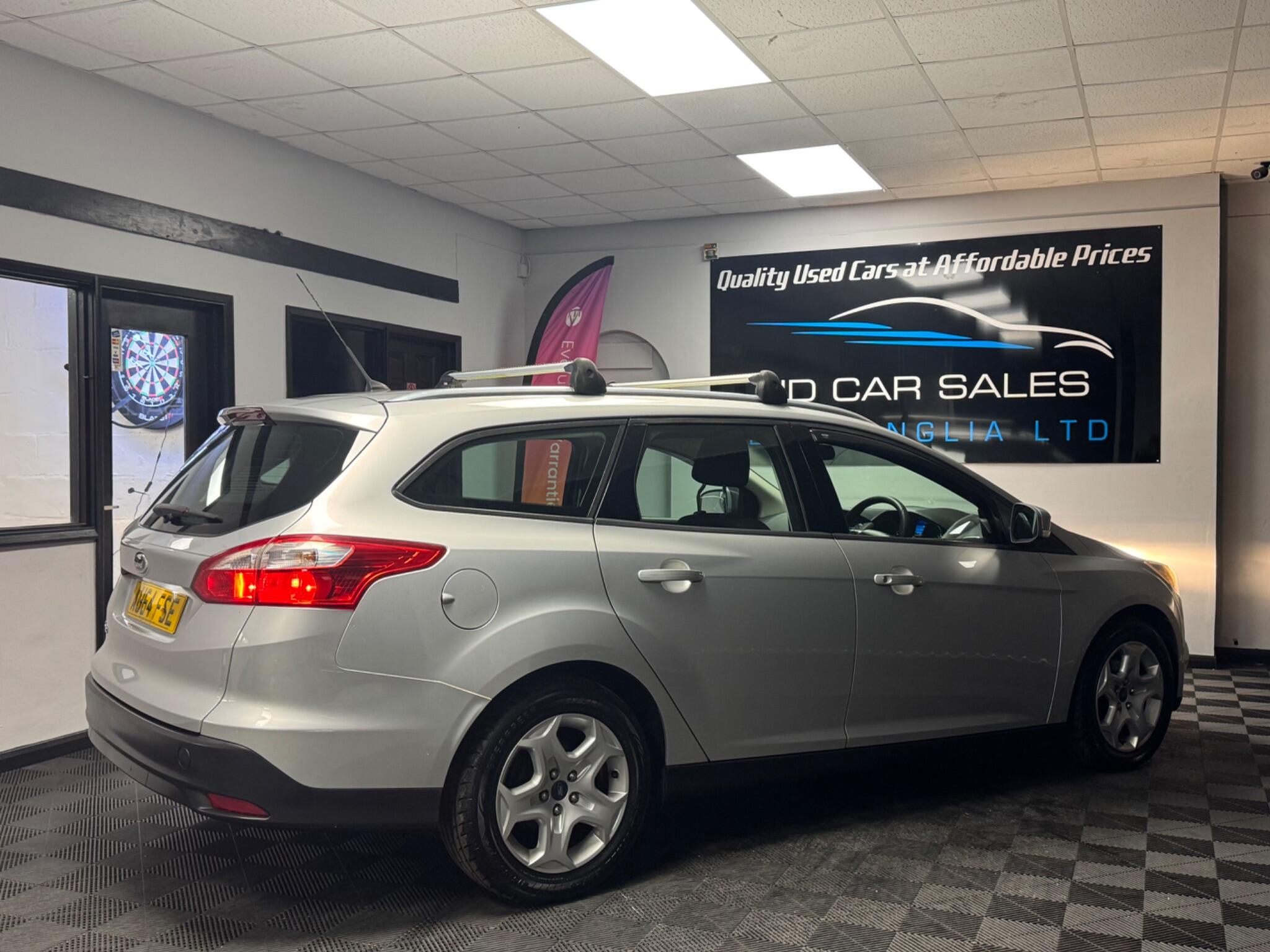 2014 Ford Focus 1.6 TDCi Edge Euro 5 (s/s) 5dr • 59,000 miles image 14