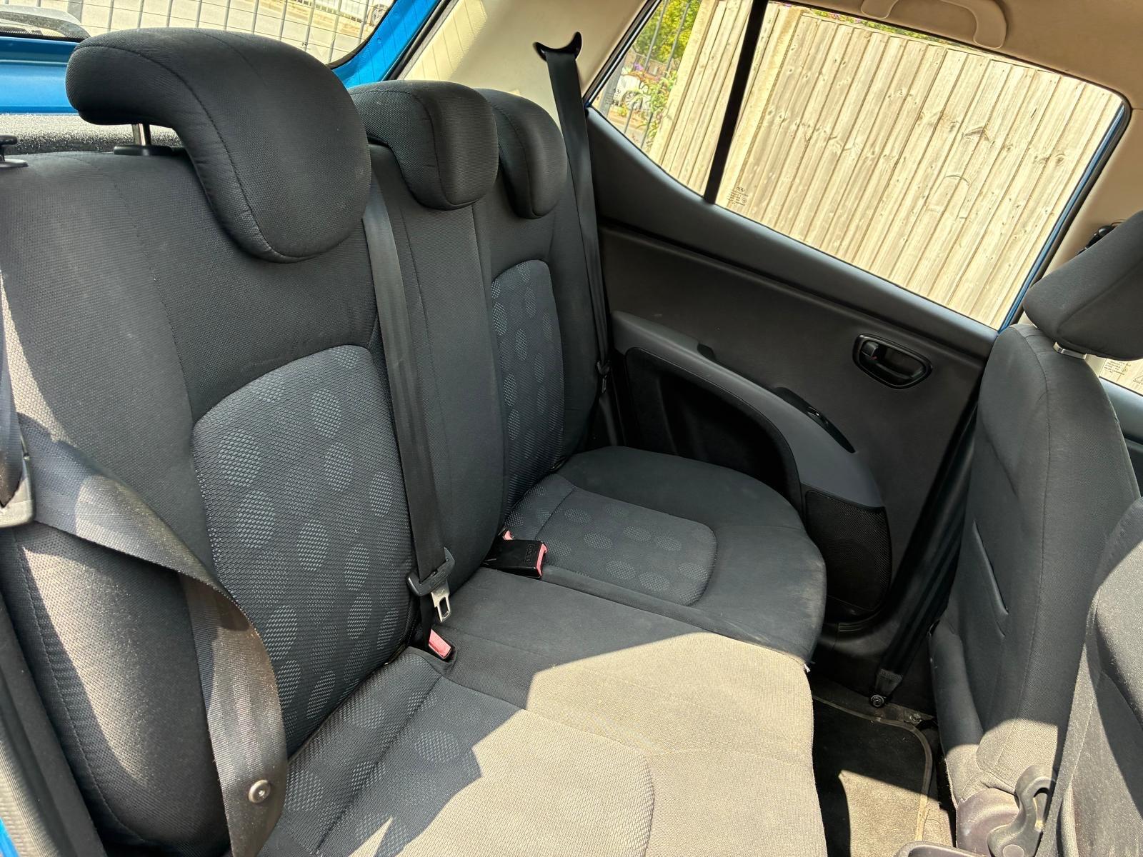Hyundai i10 view 14