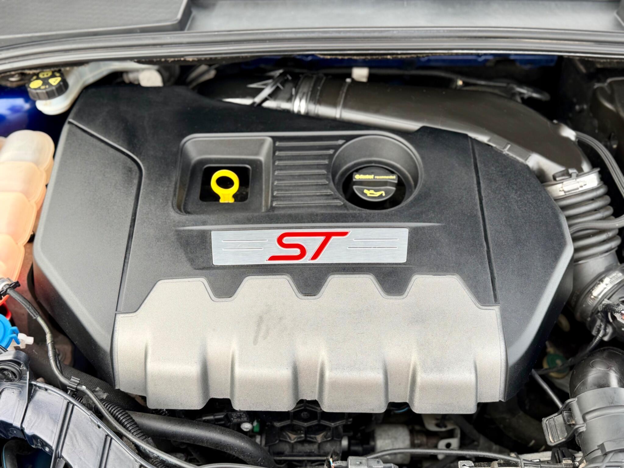 Ford Focus view 8