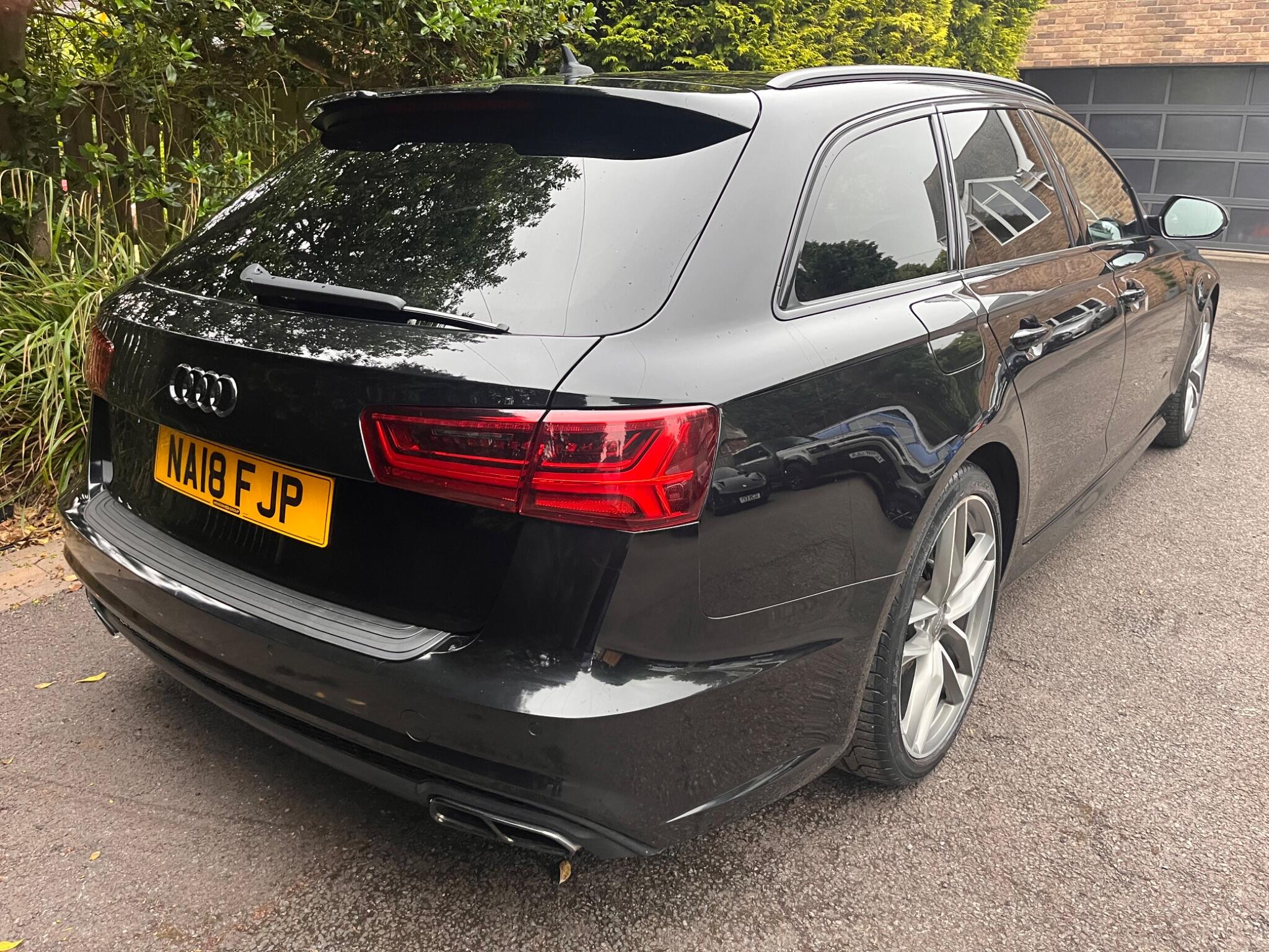 Audi A6 view 14