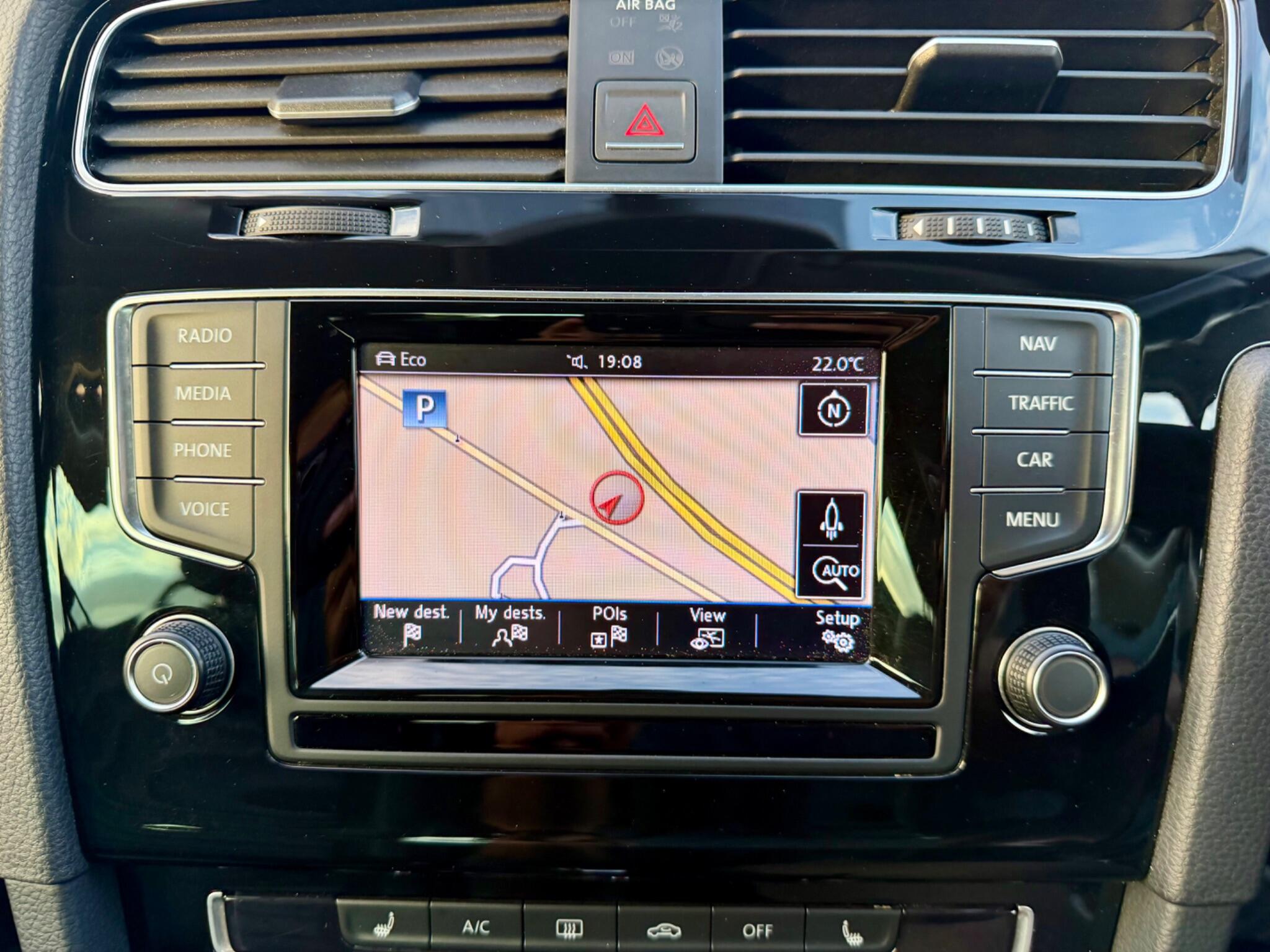 Volkswagen Golf view 47