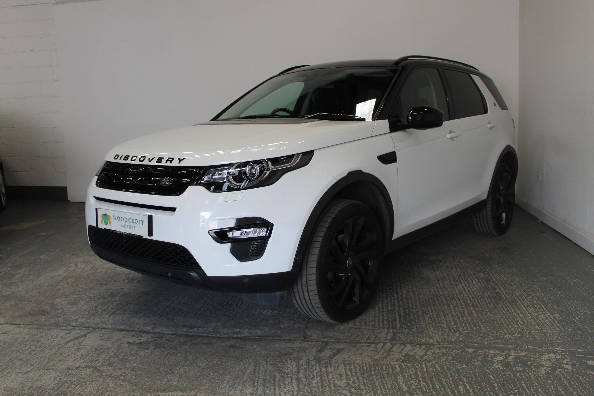 Land Rover Discovery Sport view 2