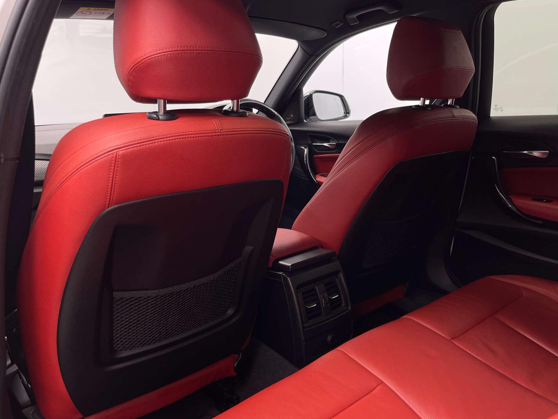 BMW 1 Series view 38