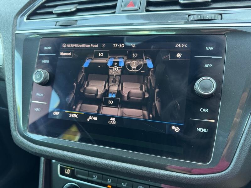 Volkswagen Tiguan view 31
