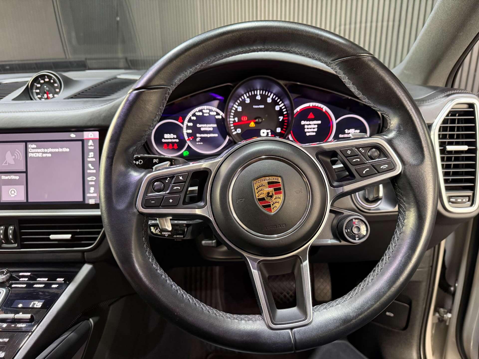 Porsche Cayenne view 42