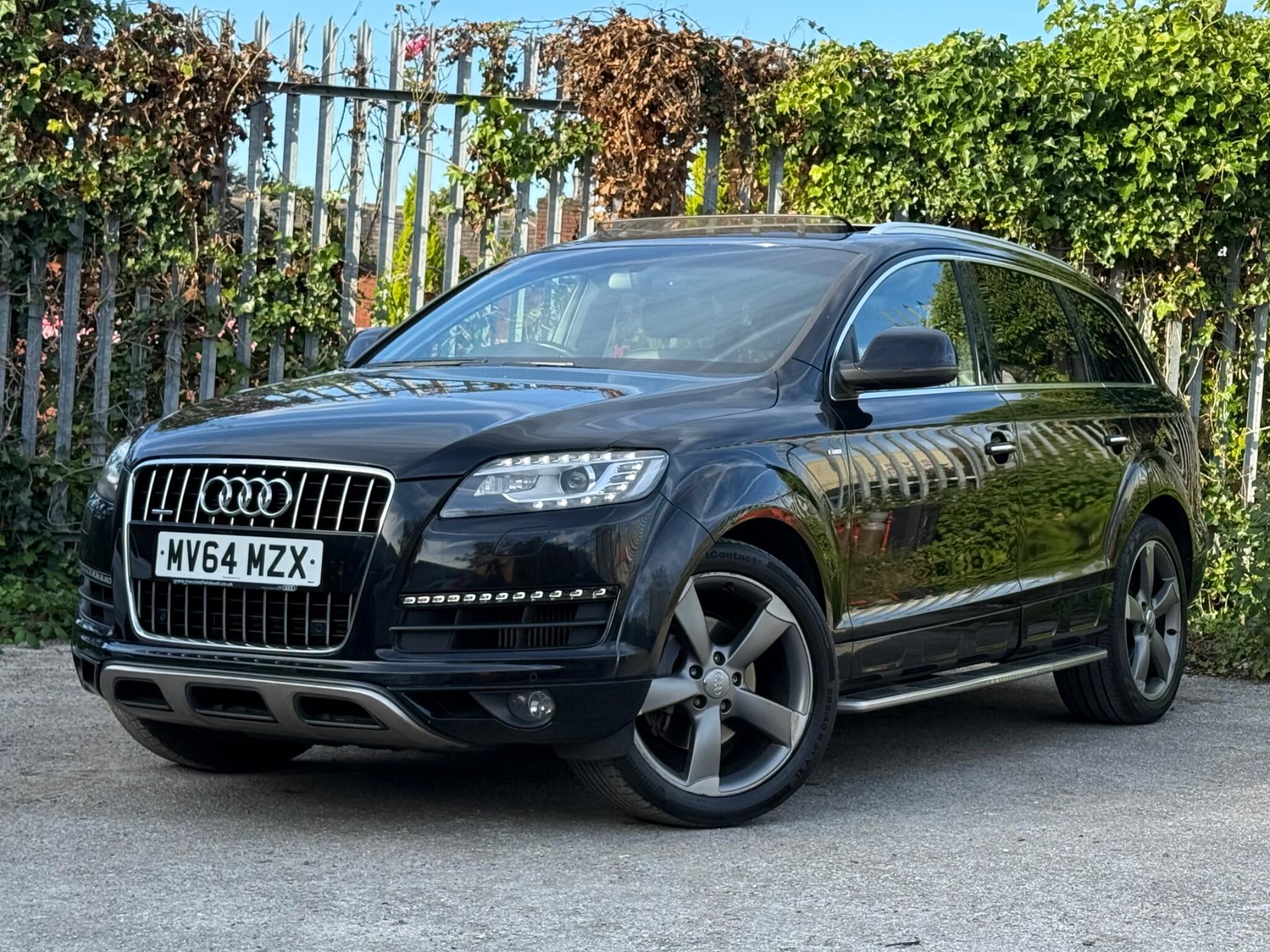Audi Q7 view 3