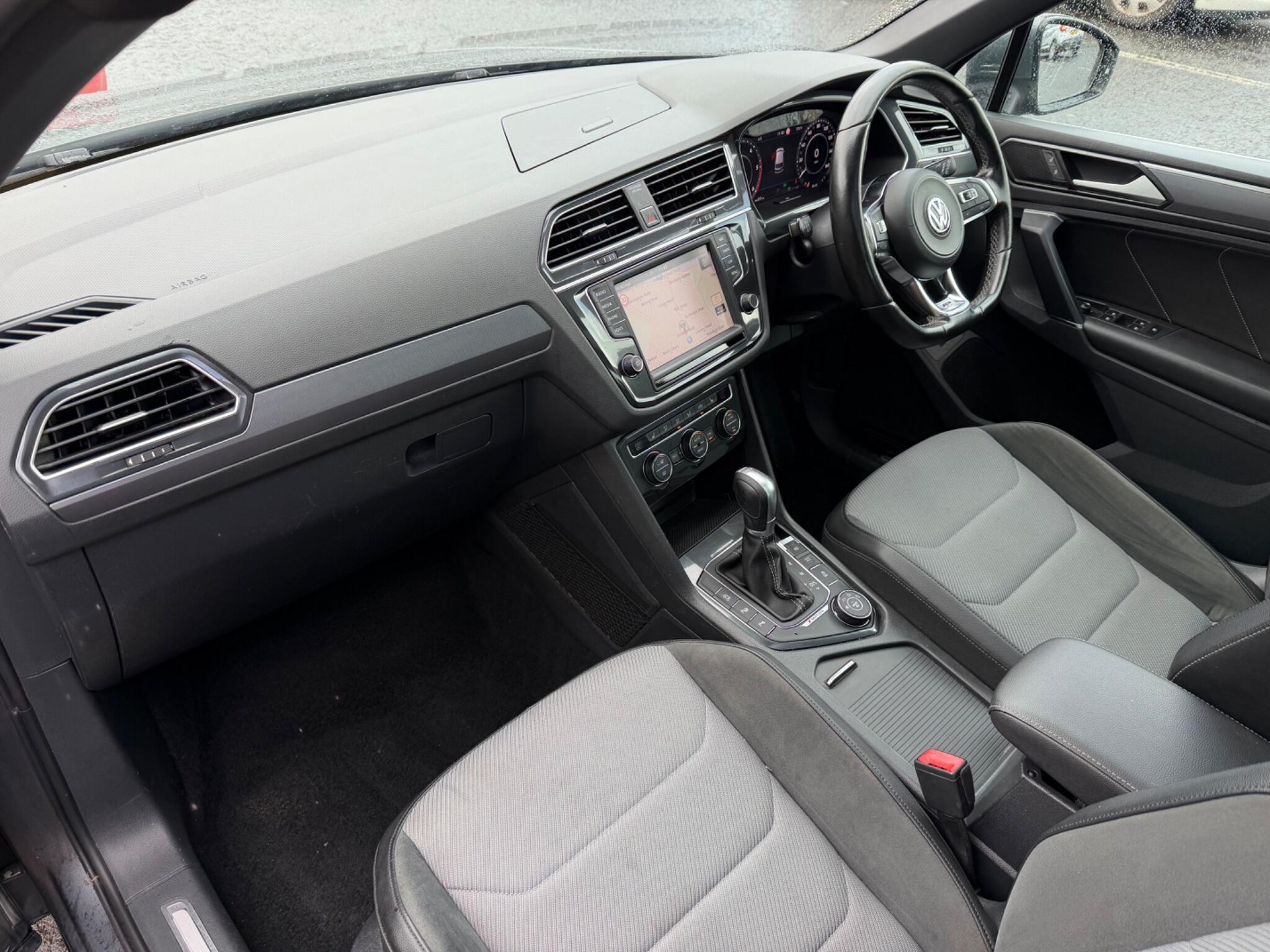Volkswagen Tiguan view 16