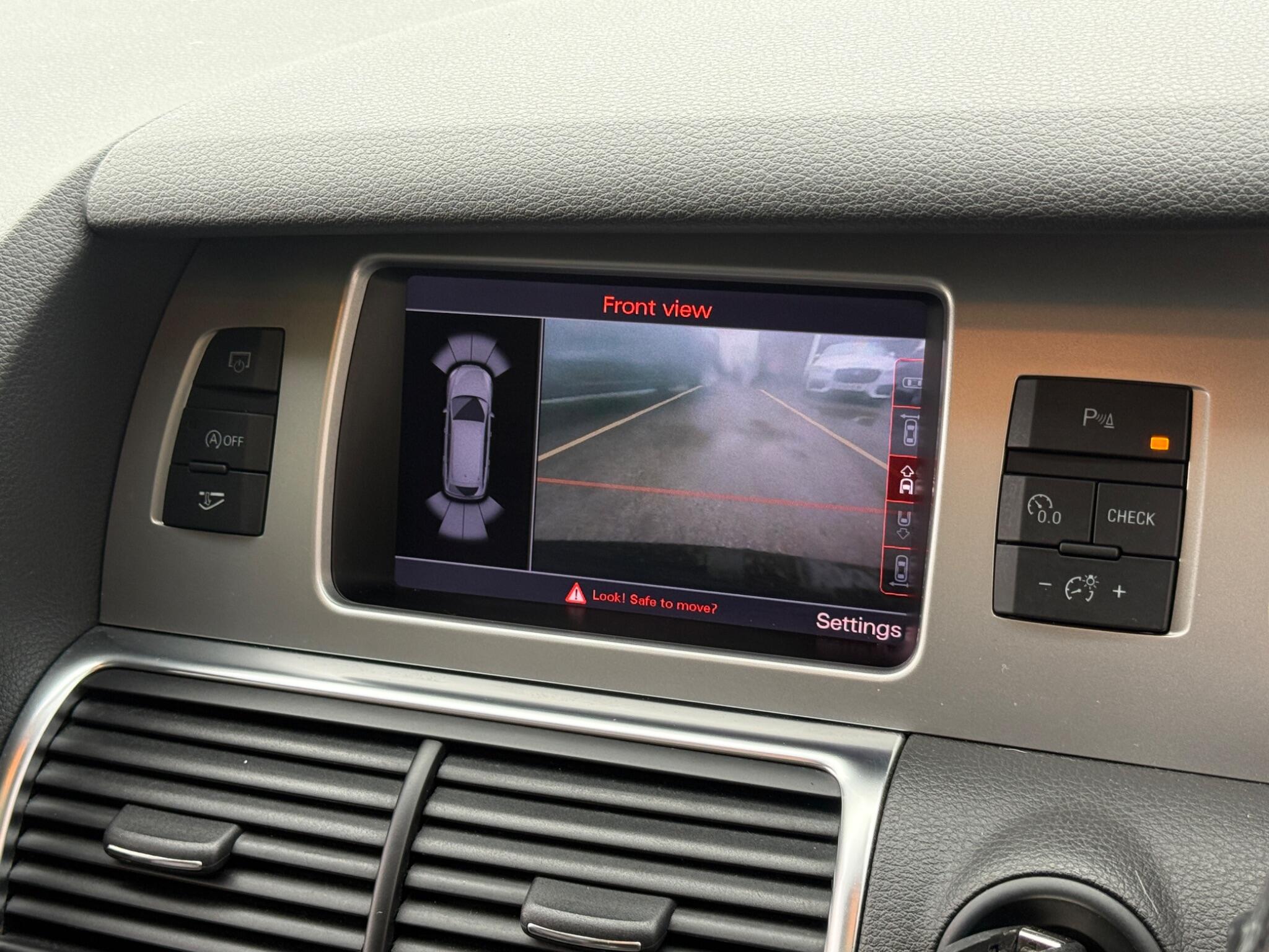 Audi Q7 - Image 75
