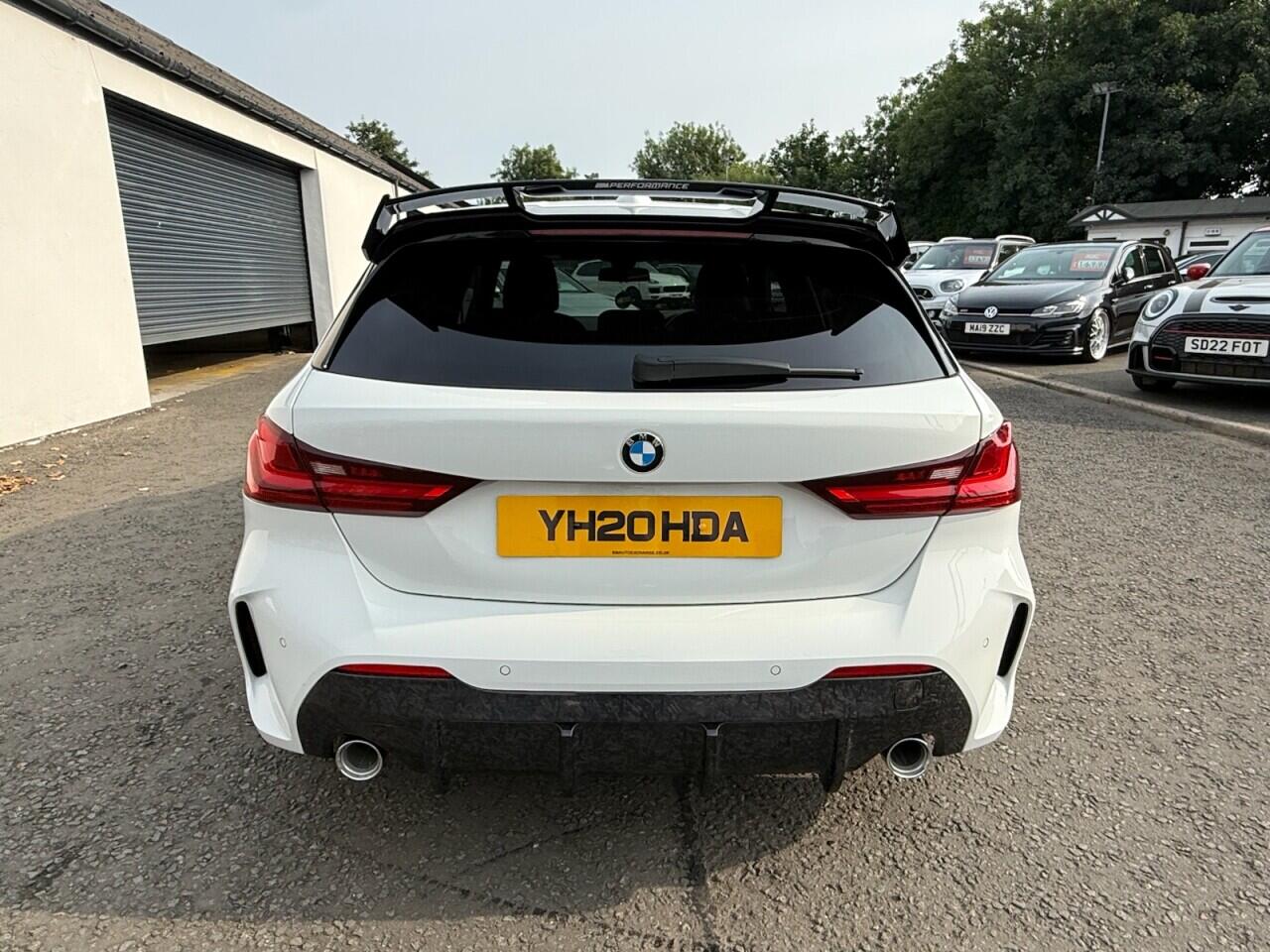 BMW 1 Series view 5