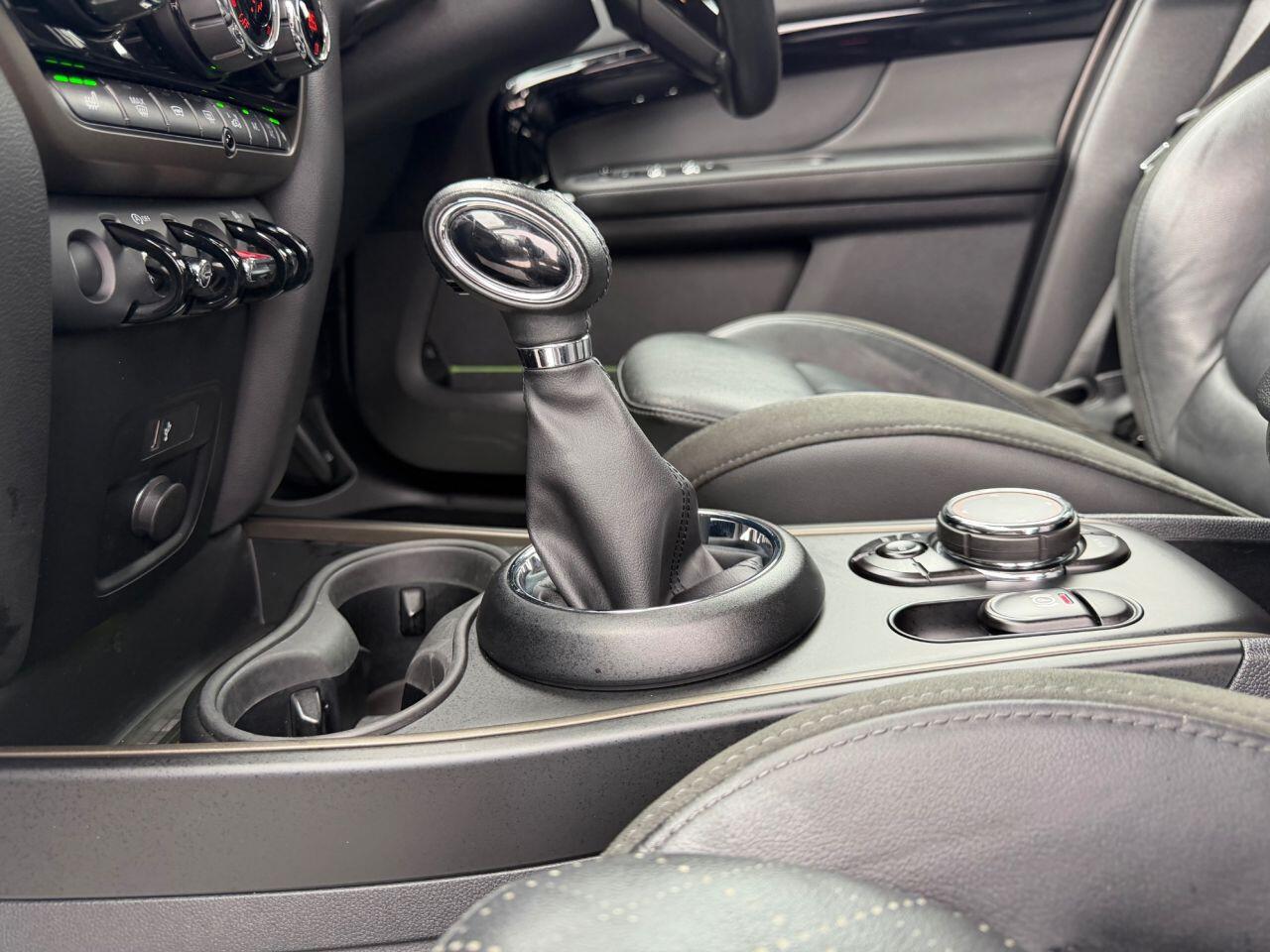 Mini Countryman view 26