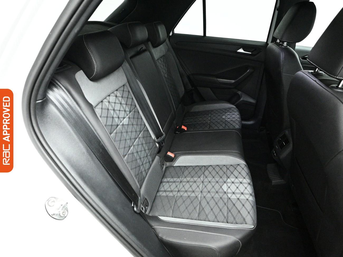 Volkswagen T-Roc view 13