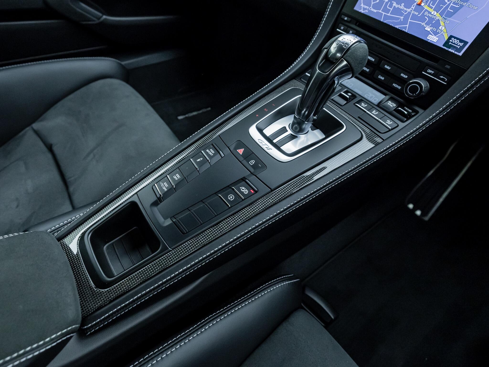 Porsche Cayman view 21