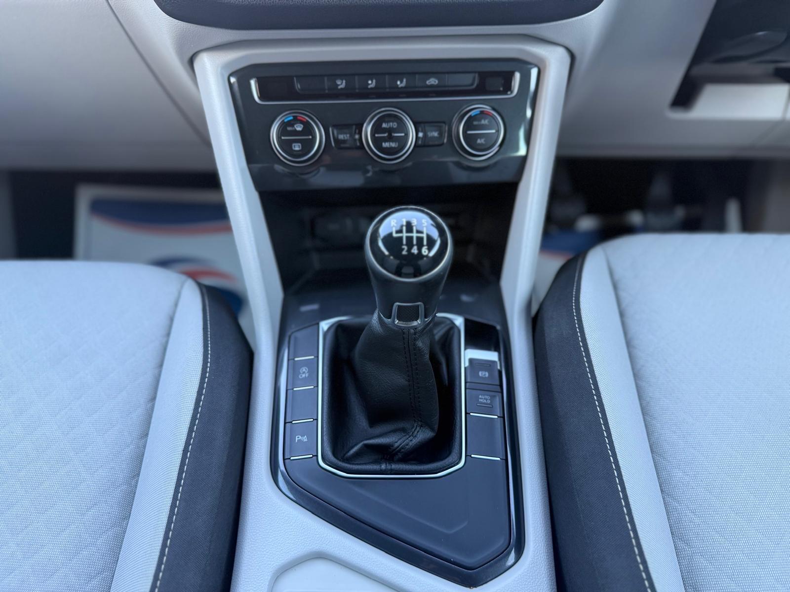 Volkswagen Tiguan view 21