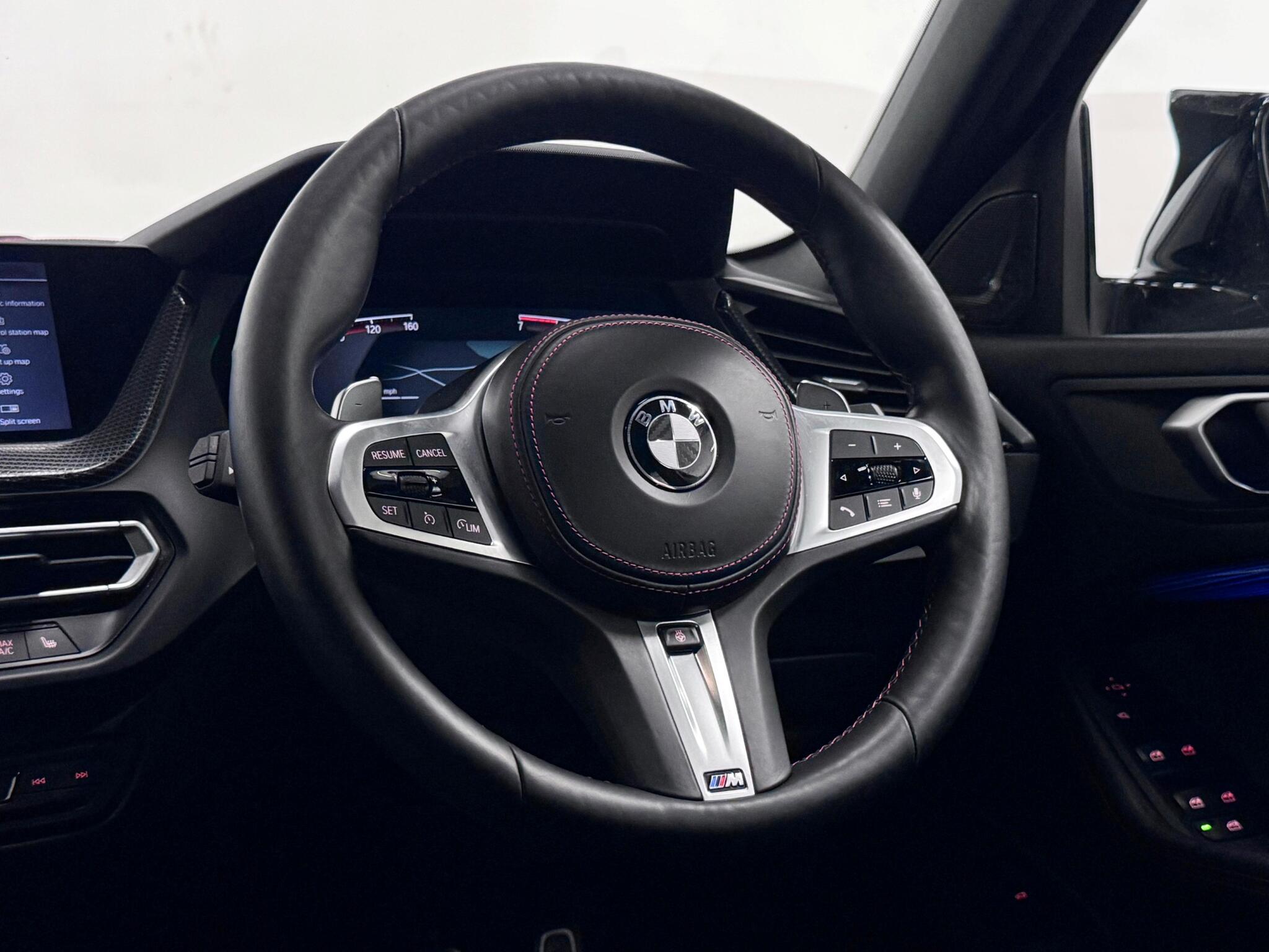 BMW 1 Series view 29
