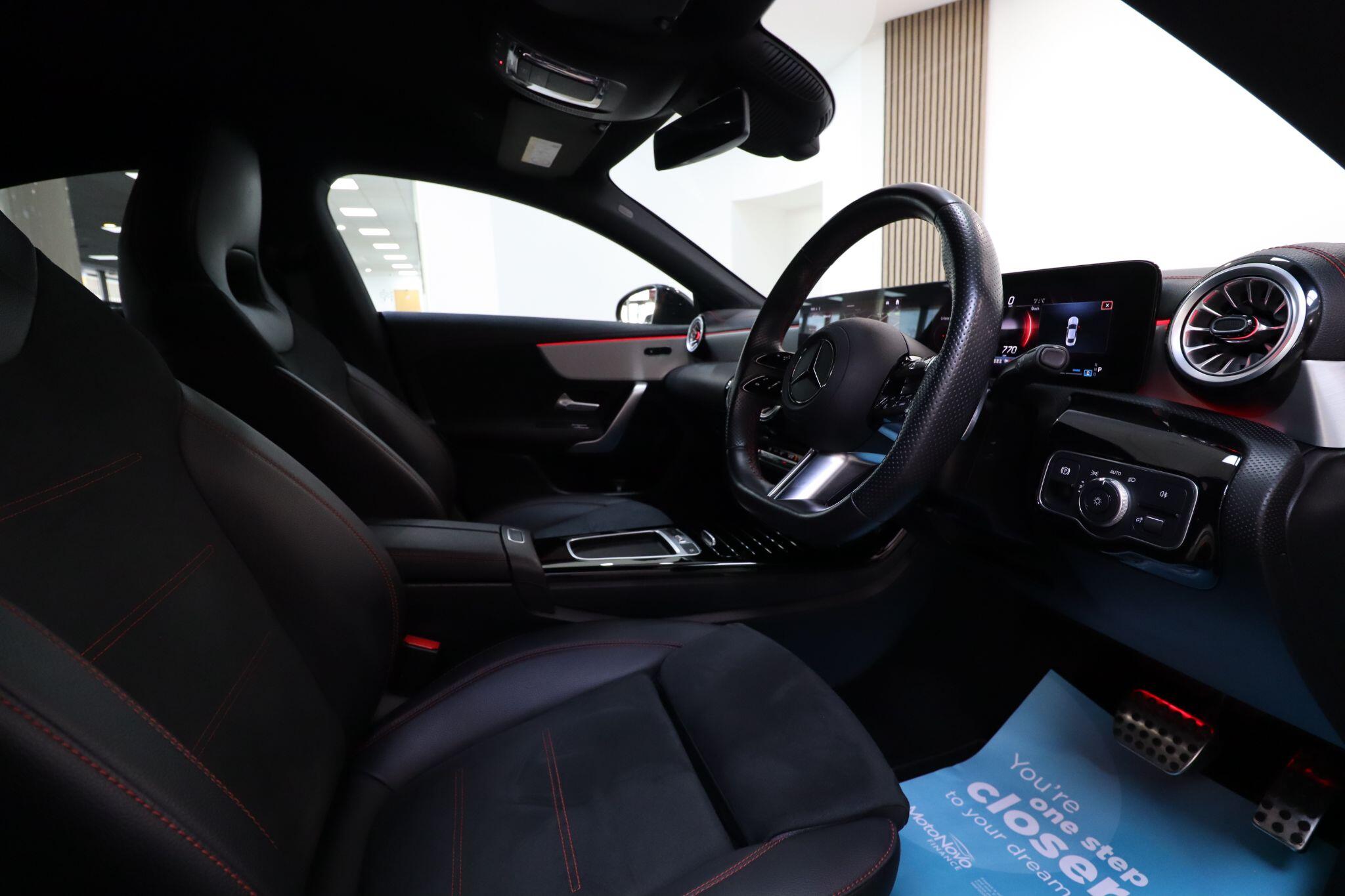 Mercedes-Benz Cla view 14