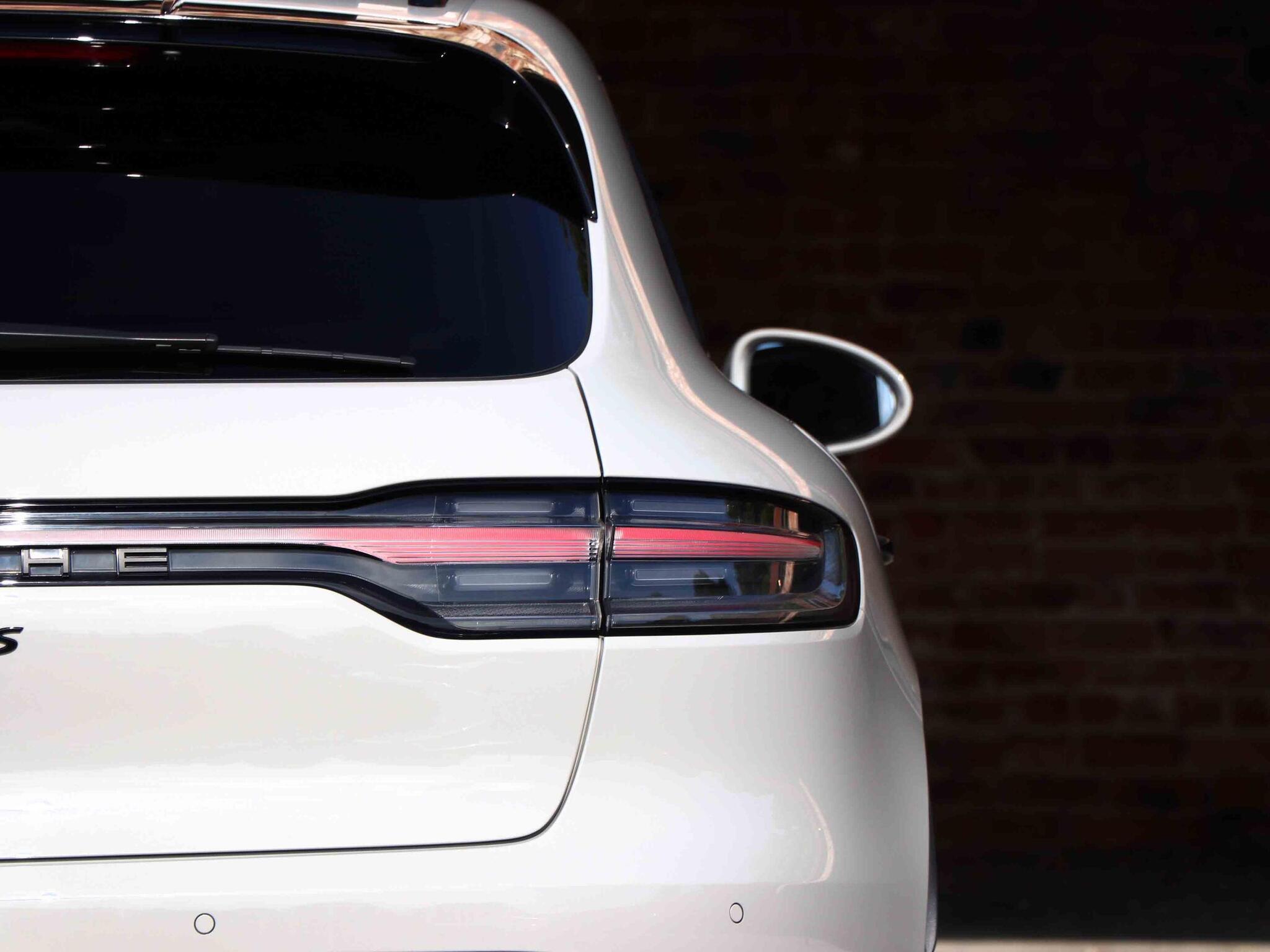 Porsche Macan view 14