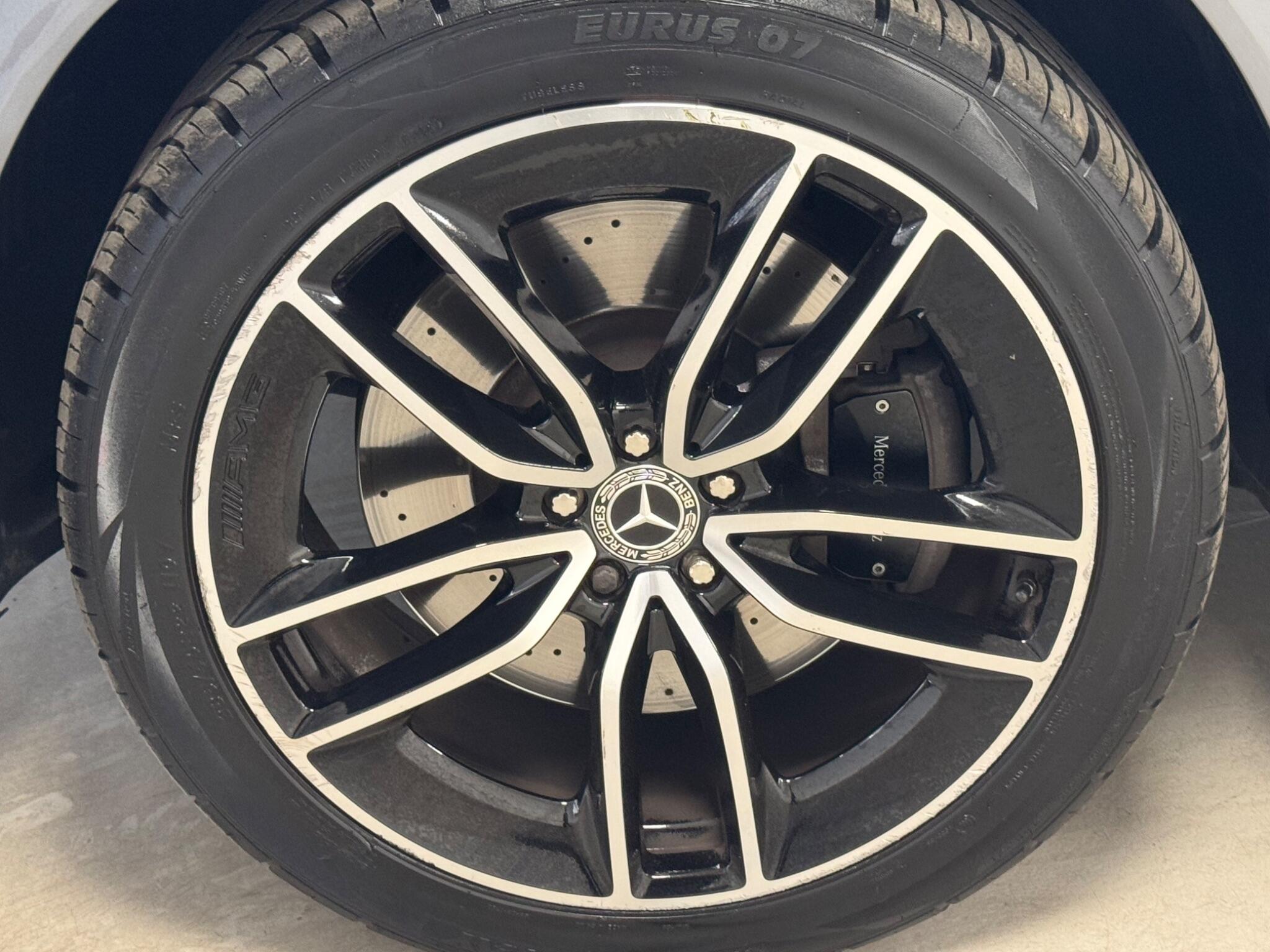 Mercedes-Benz Gle view 17